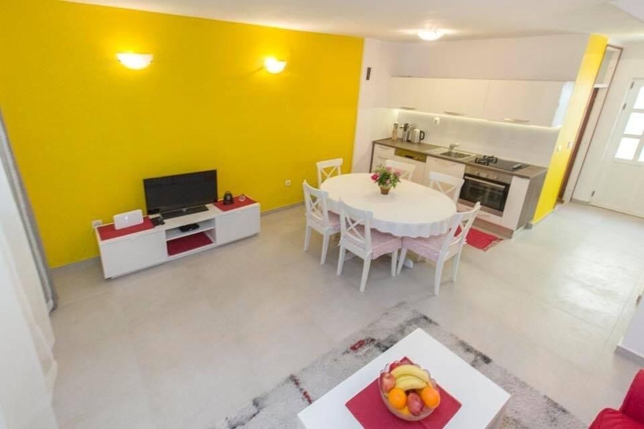 Apartment Burica 87971-A1