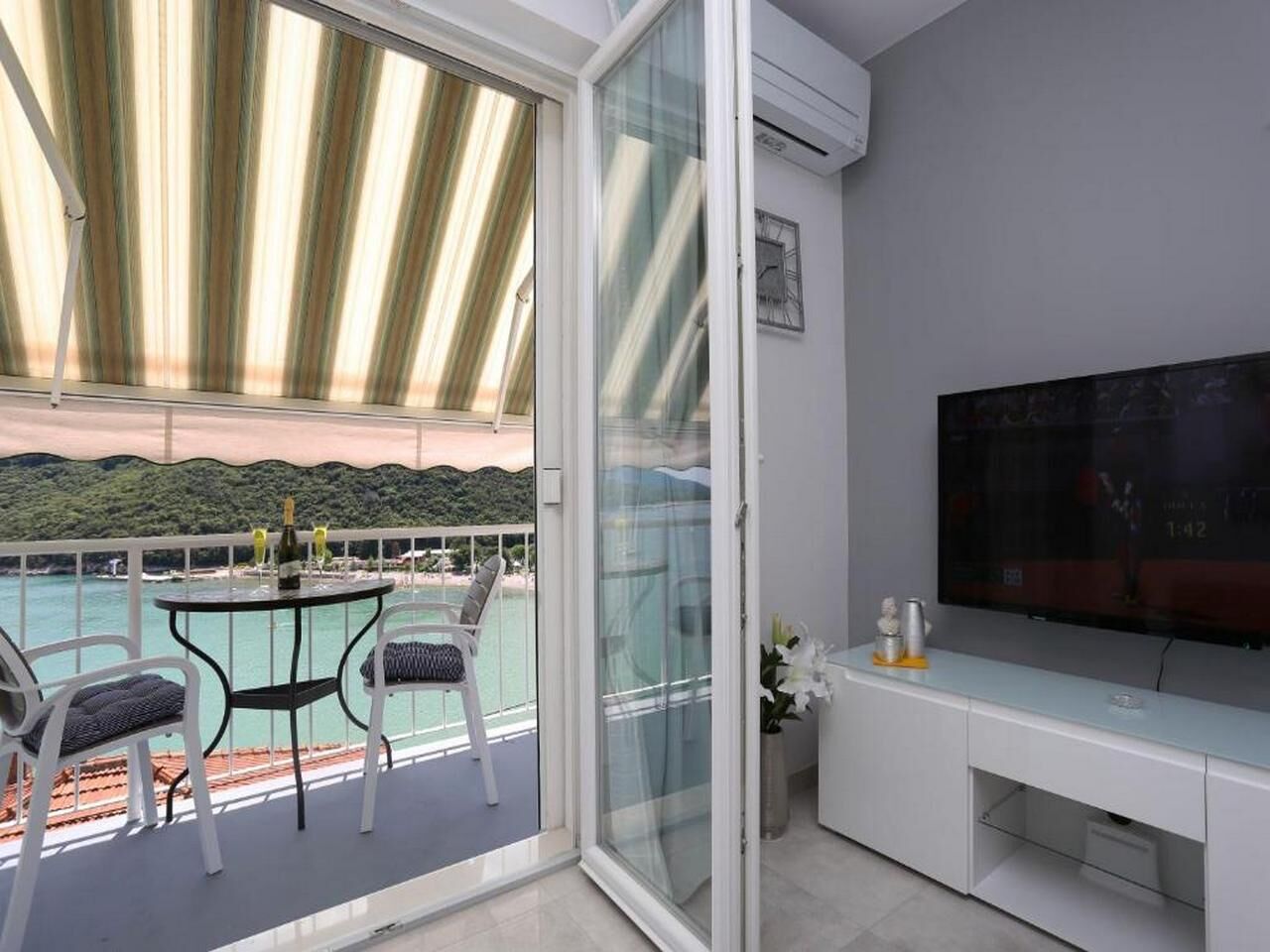 Apartment Sea View 91653-A1