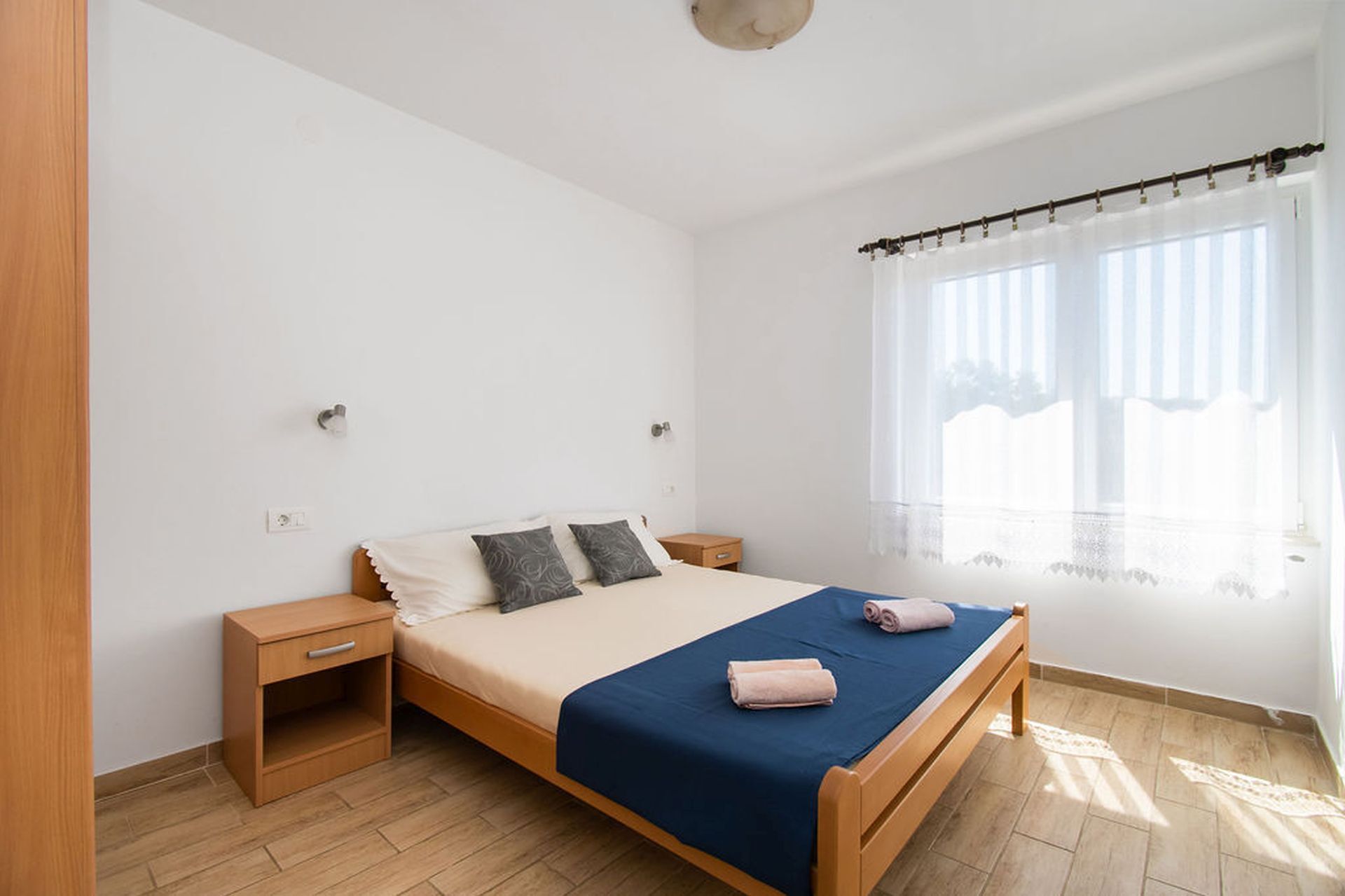 Apartments Igor 60551-A1