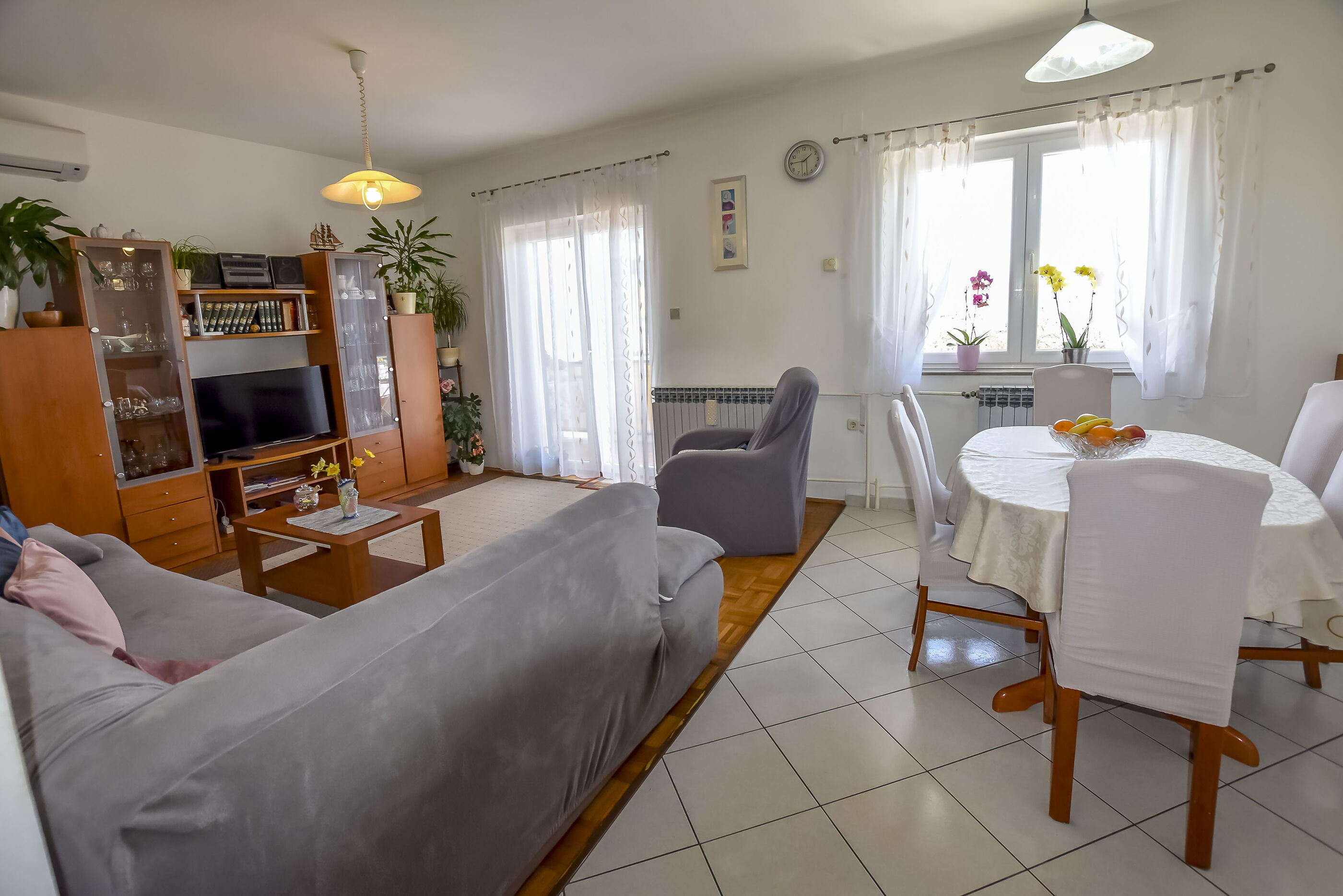 Apartments Jasmine 91761-A1