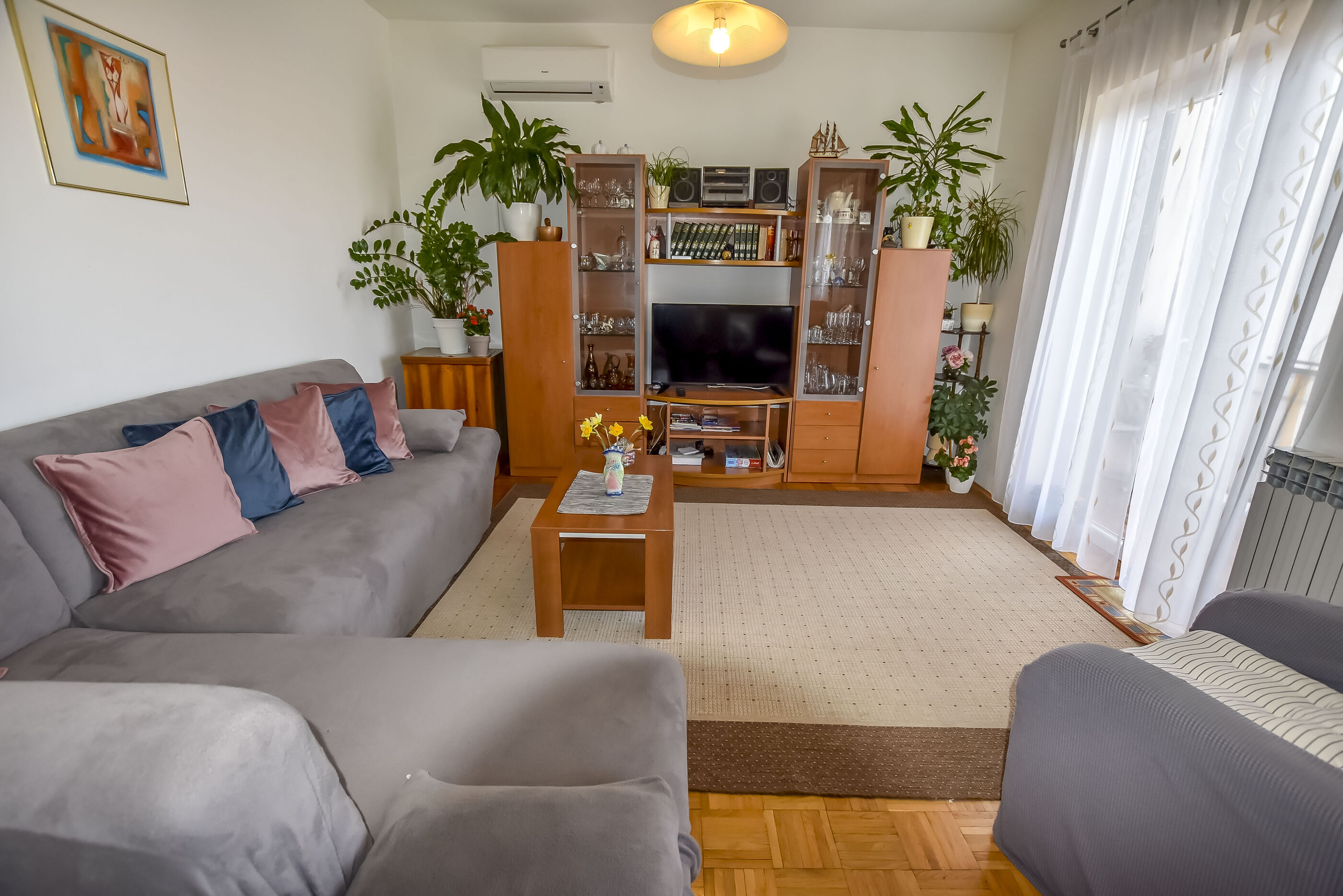 Apartments Jasmine 91761-A1