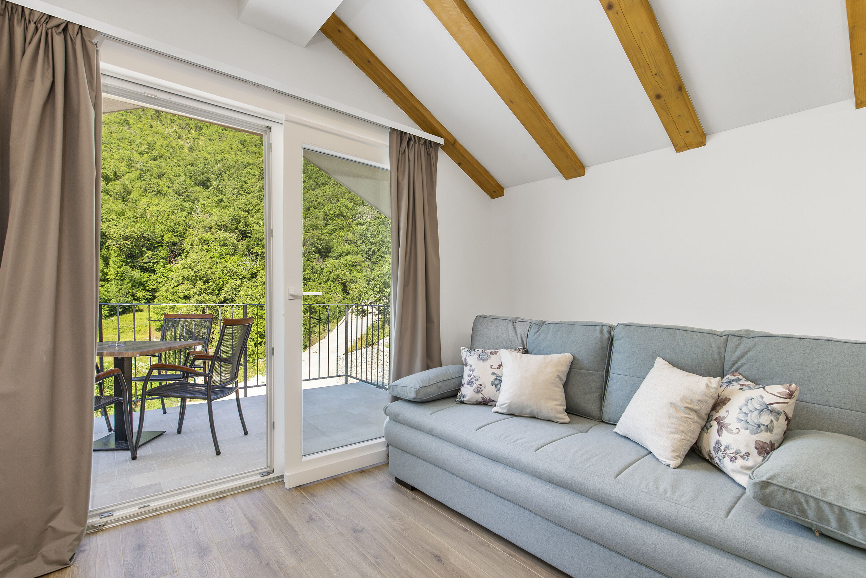 Apartments and Rooms Villa Bettina 91691-A1
