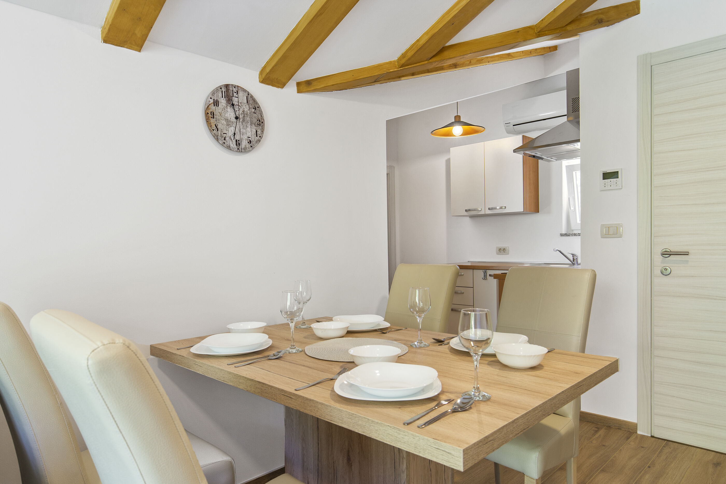 Apartments and Rooms Villa Bettina 91691-A1