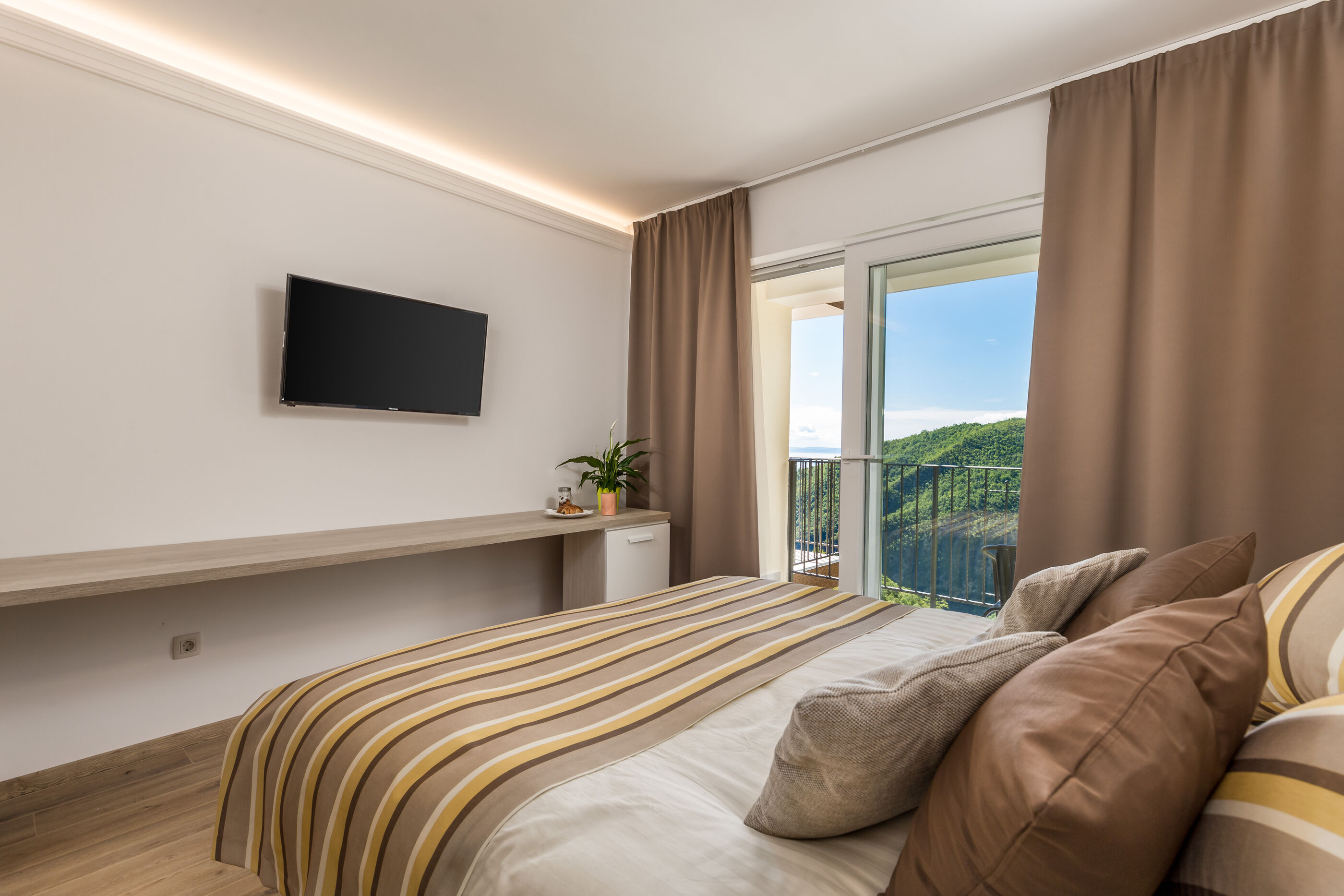 Apartments and Rooms Villa Bettina 91691-S1