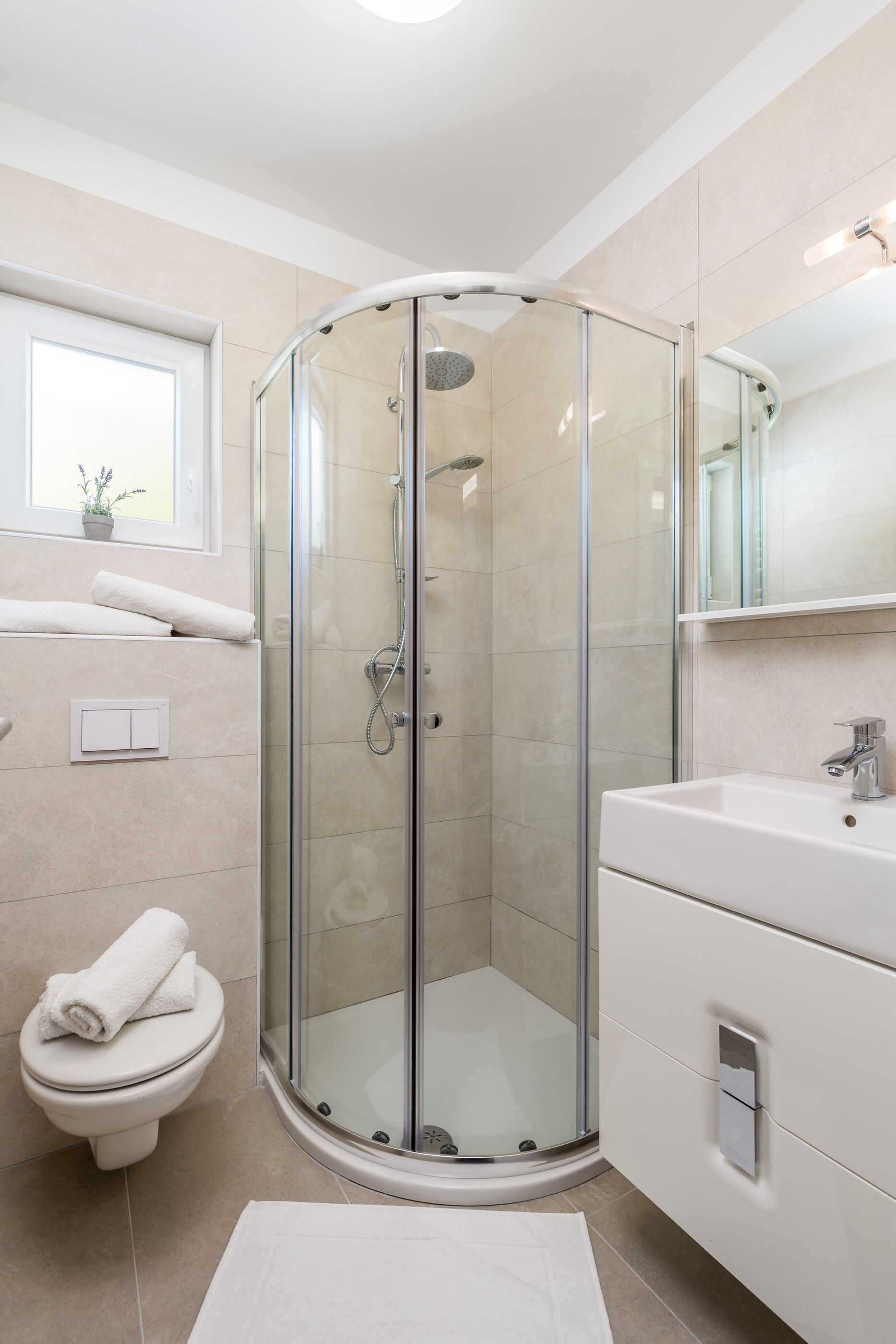 Apartments and Rooms Villa Bettina 91691-S8
