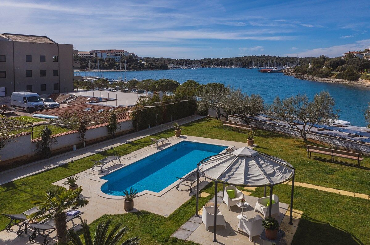 Villa Contessa Del Mar 74042-K1