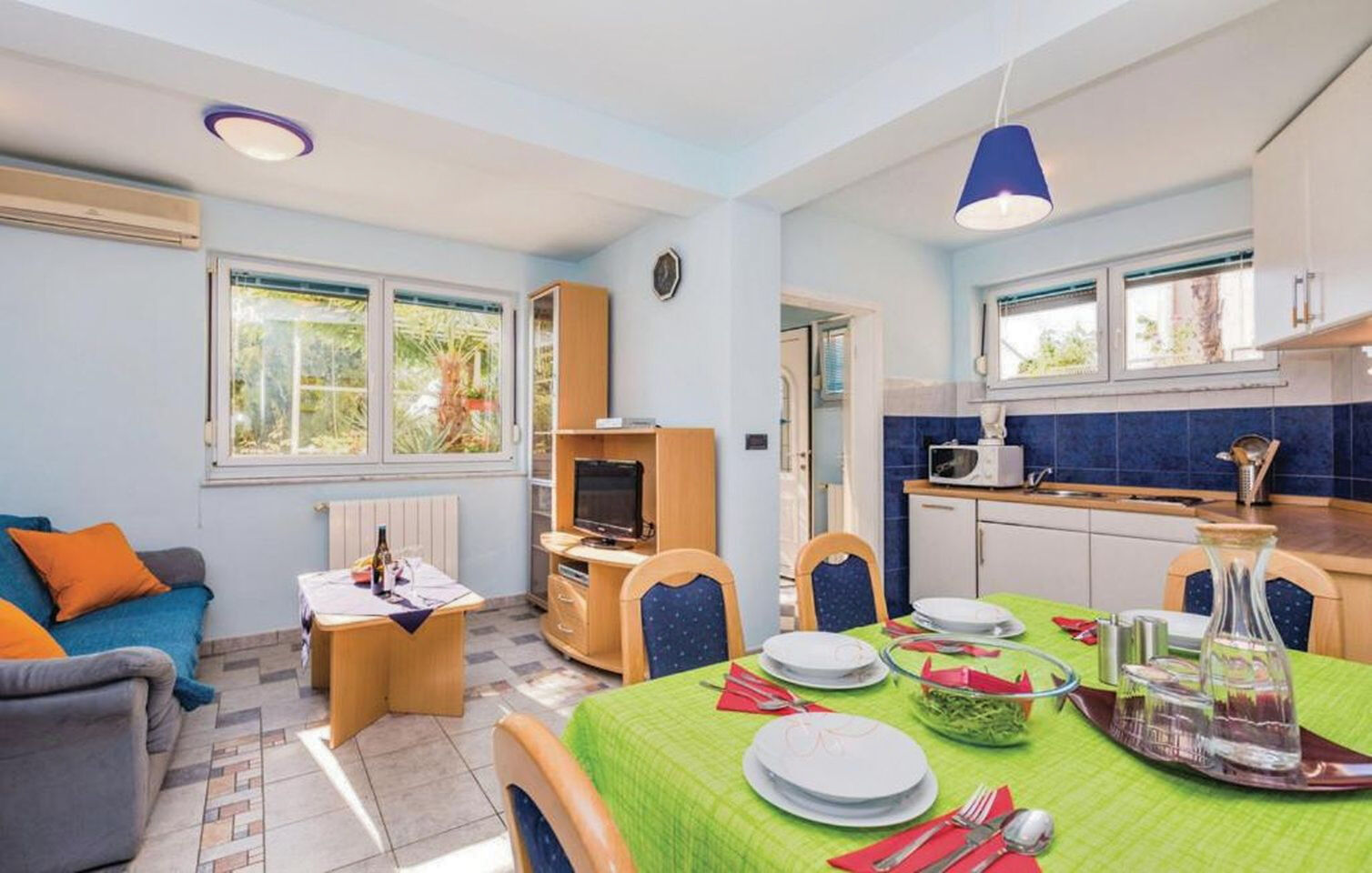 Apartments Villa Viktorija 91401-A2