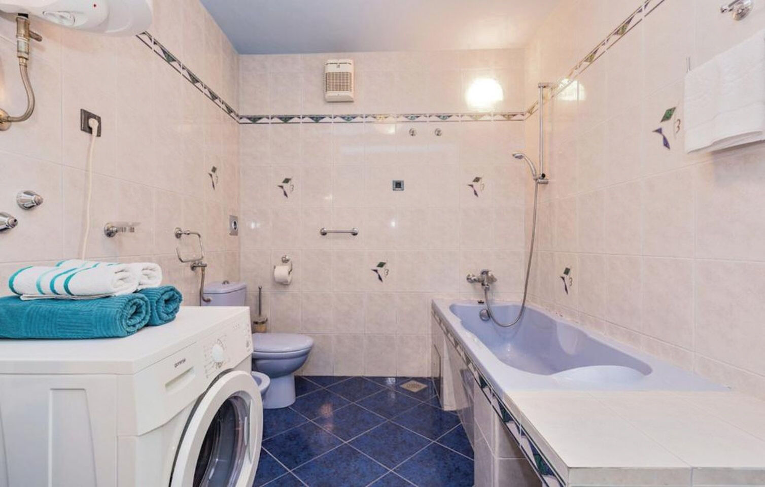 Apartments Villa Viktorija 91401-A2