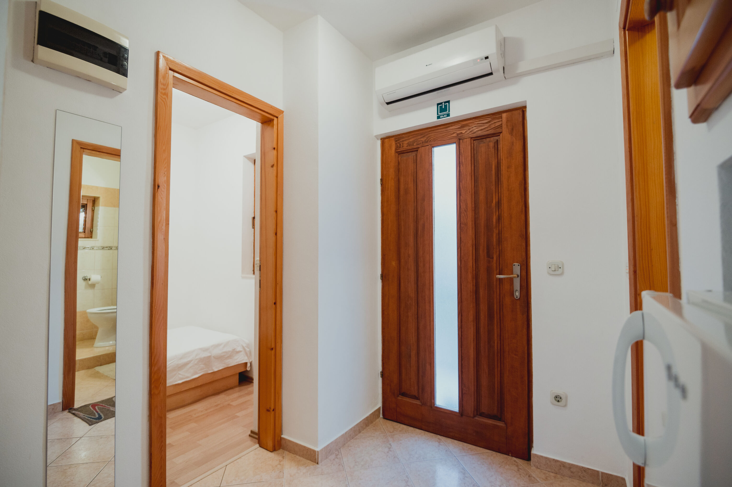 Apartments Antun 33181-A4