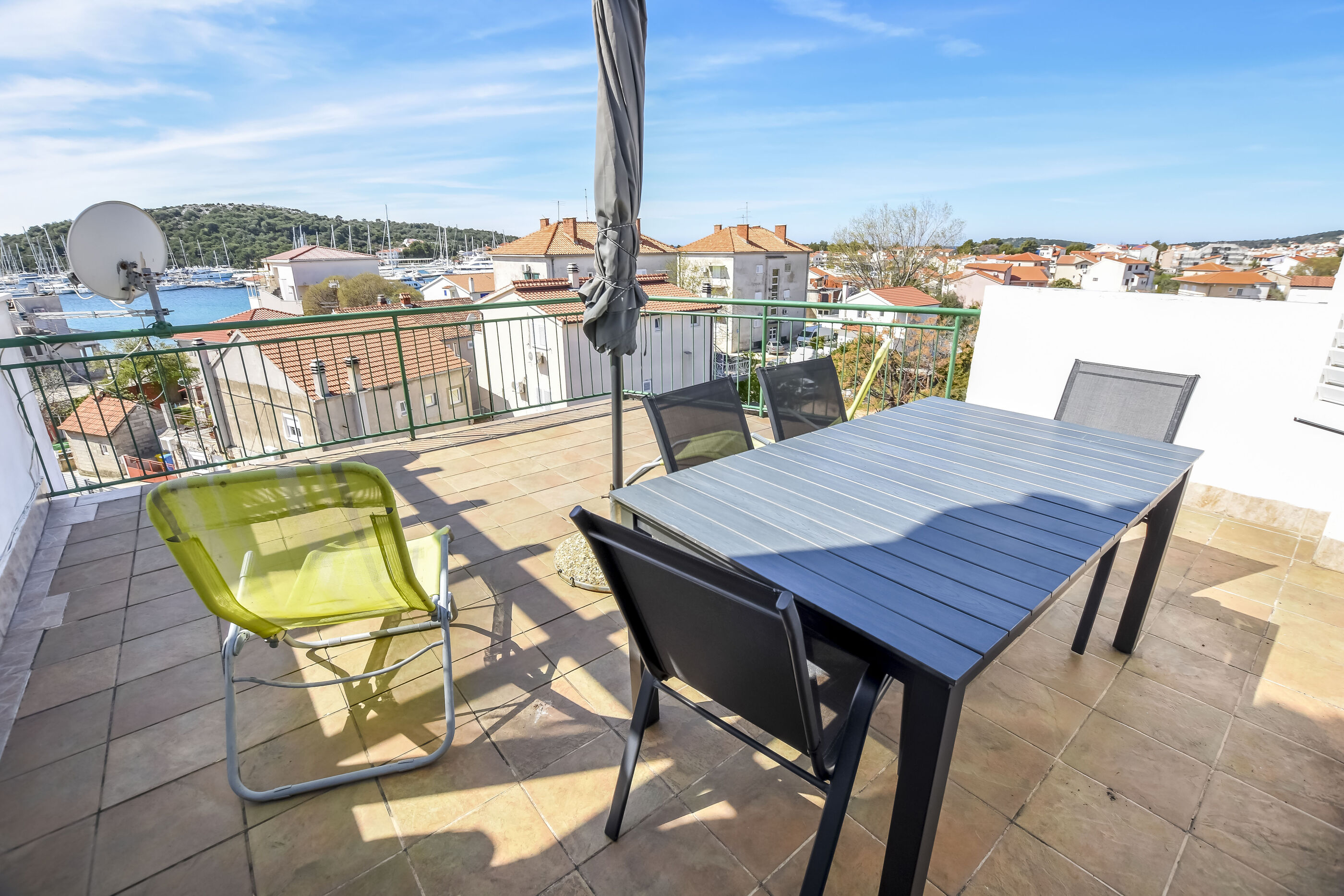 Apartments Ercegović 20551-A2