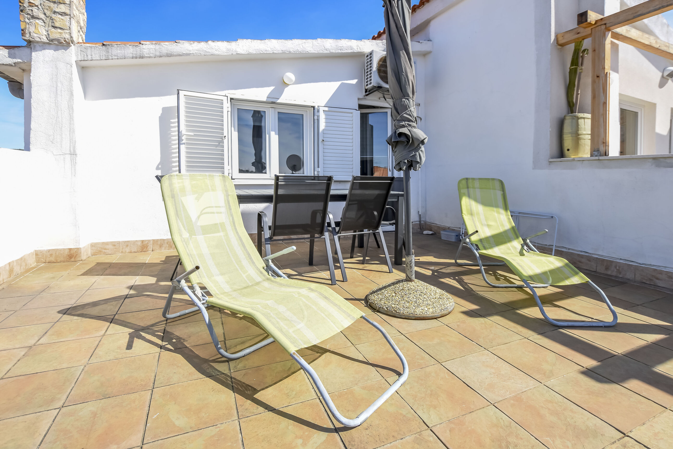 Apartments Ercegović 20551-A2