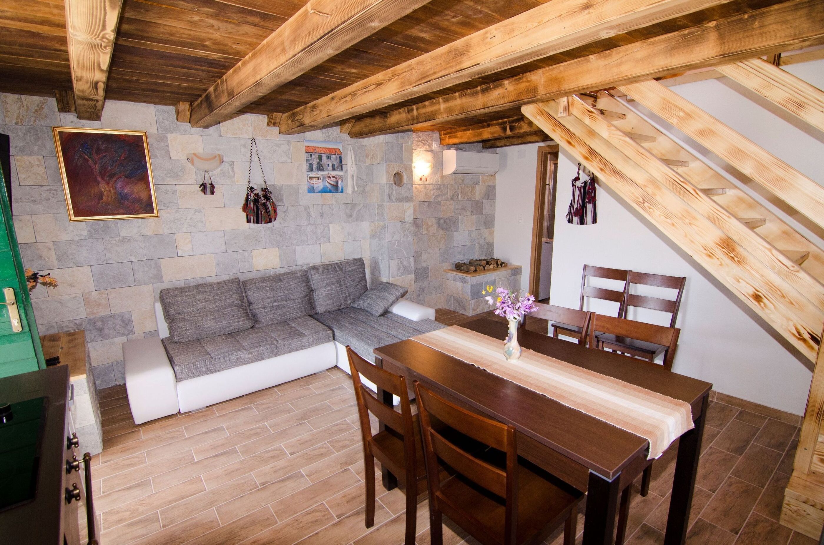 House Radojka 26812-K1