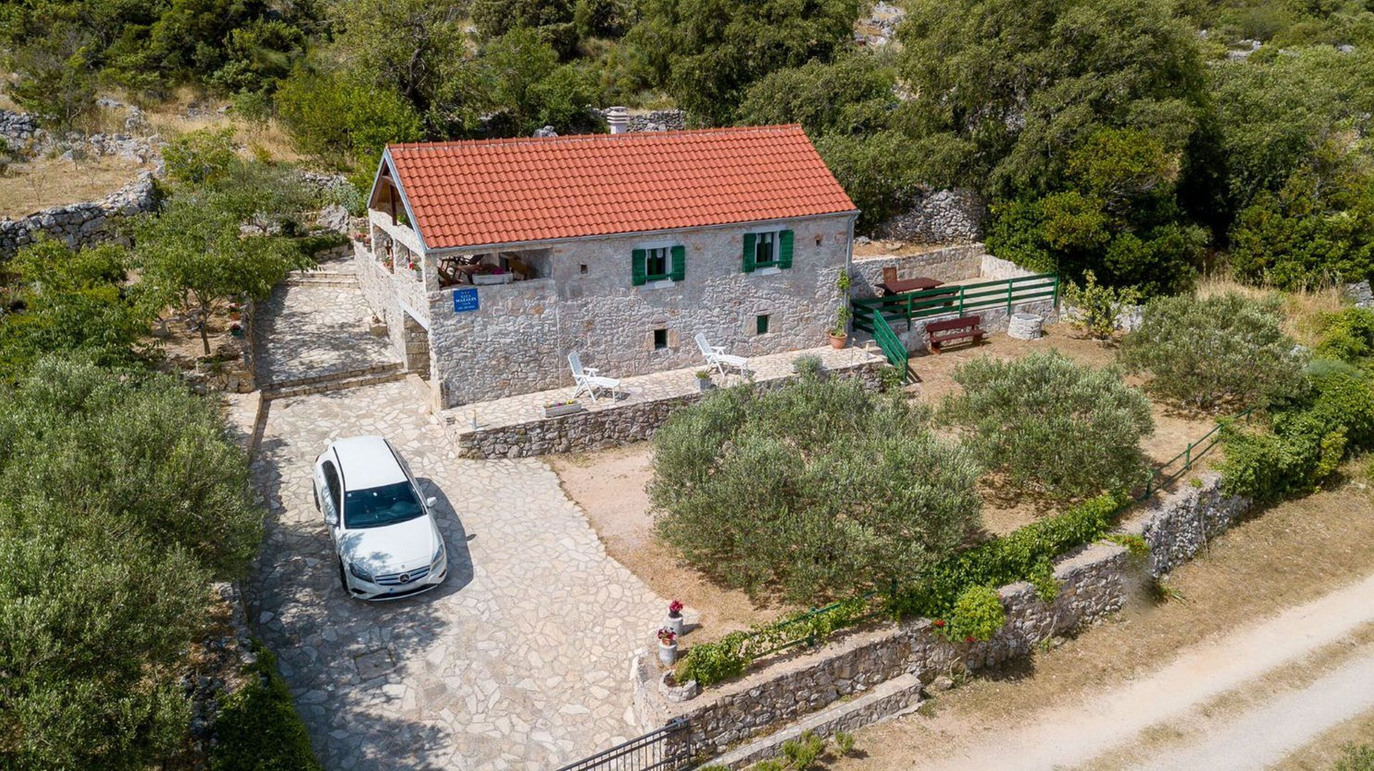 House Radojka 26812-K1