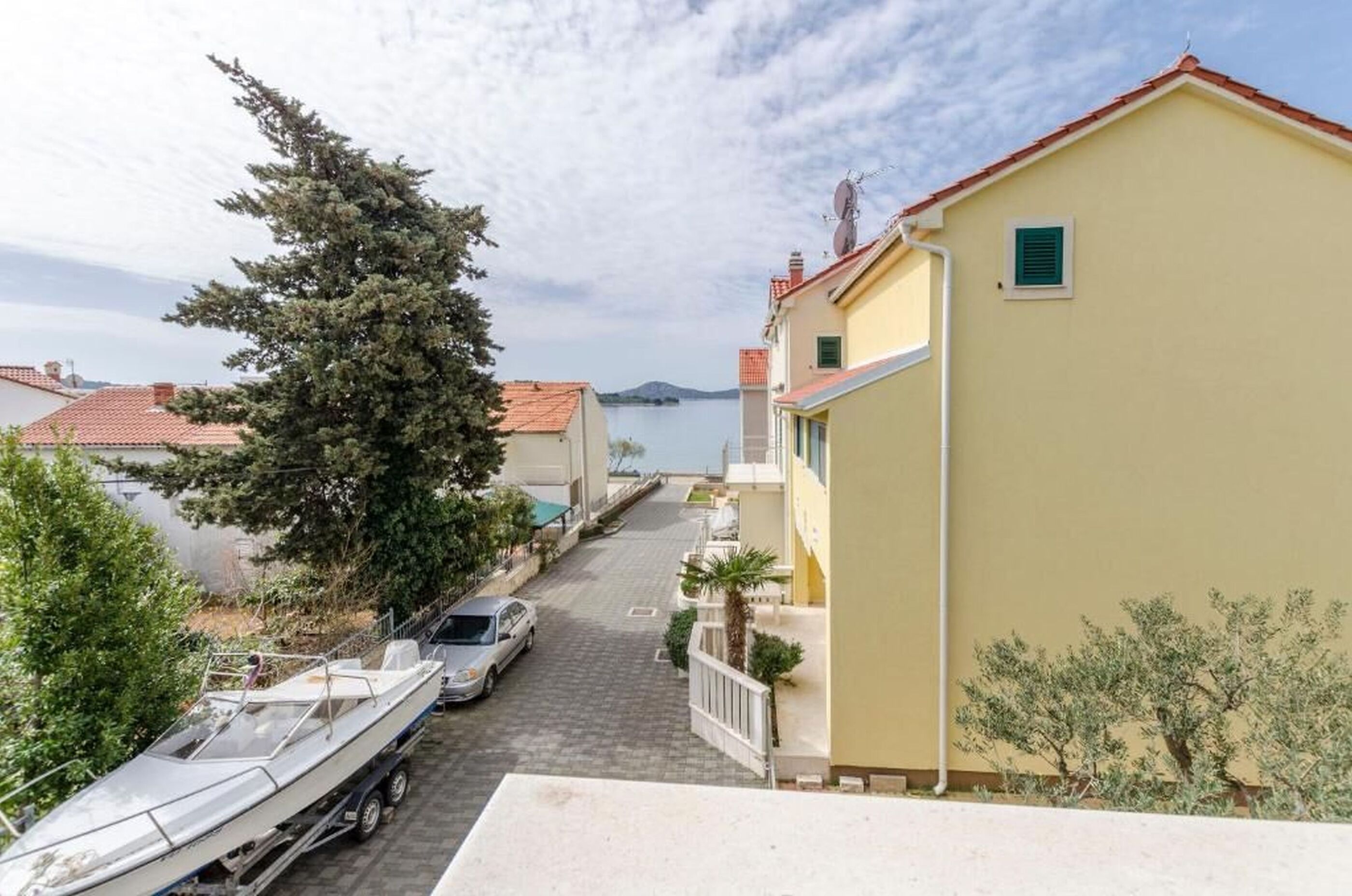 Apartments Dragica 28771-A1