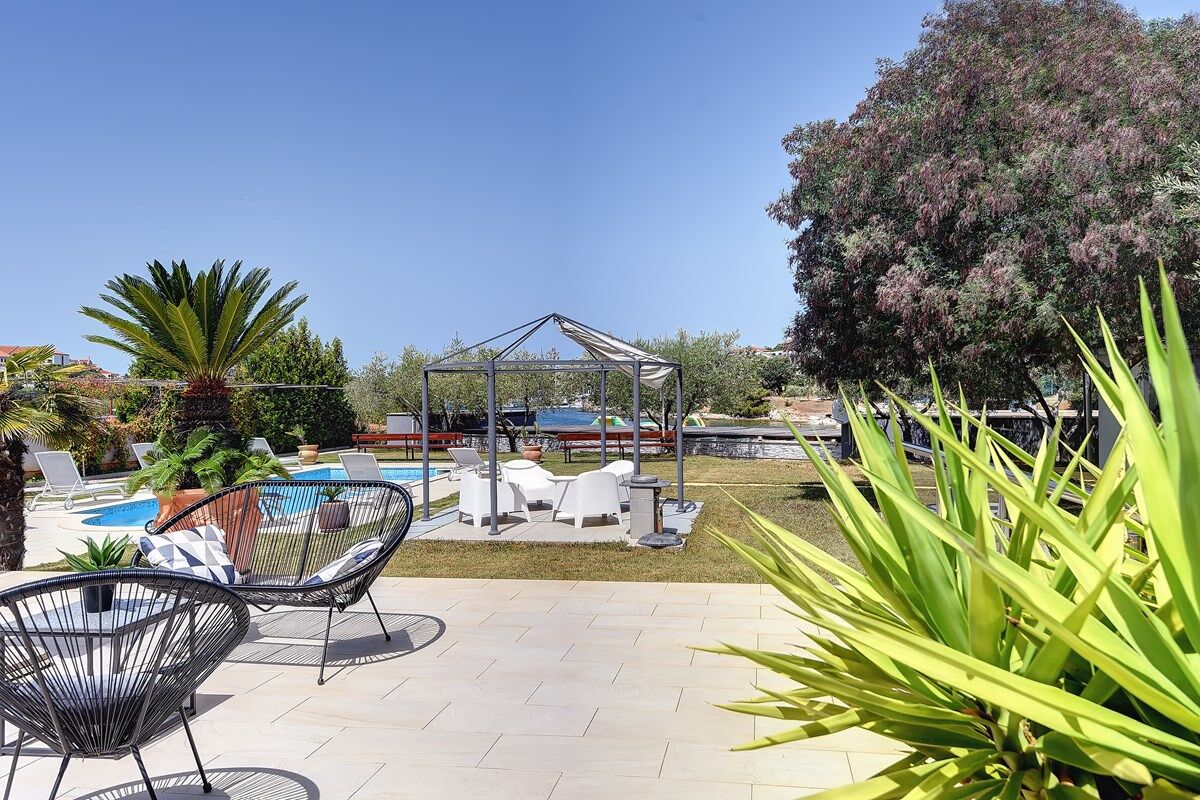Villa Contessa Del Mar 74042-K1