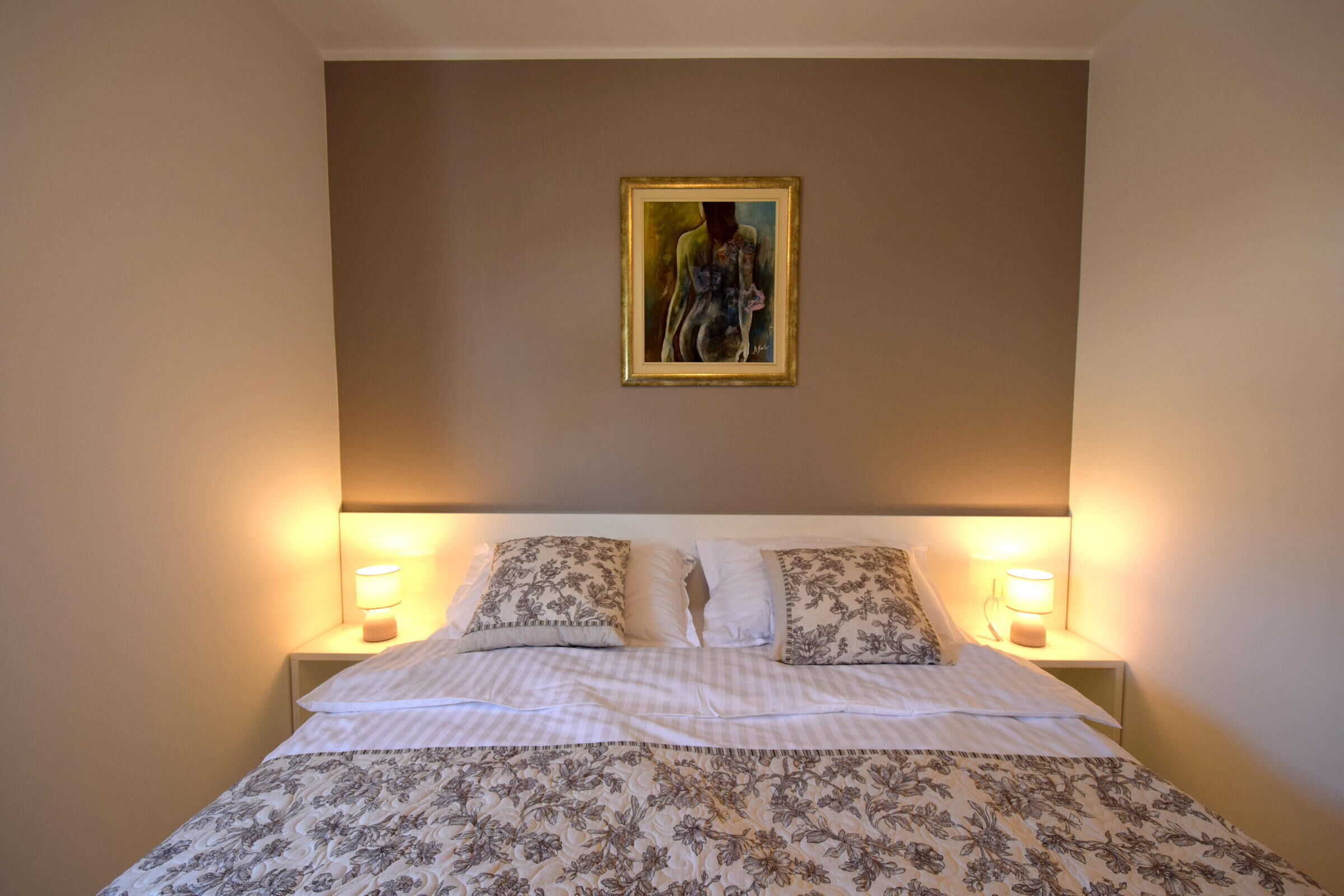 Apartment Diva 12283-A1