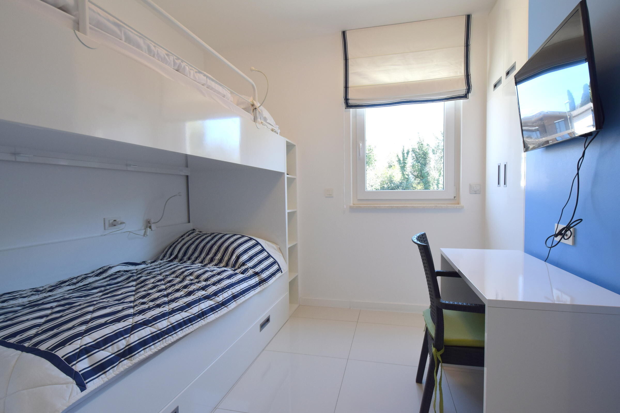 Apartment Diva 12283-A1