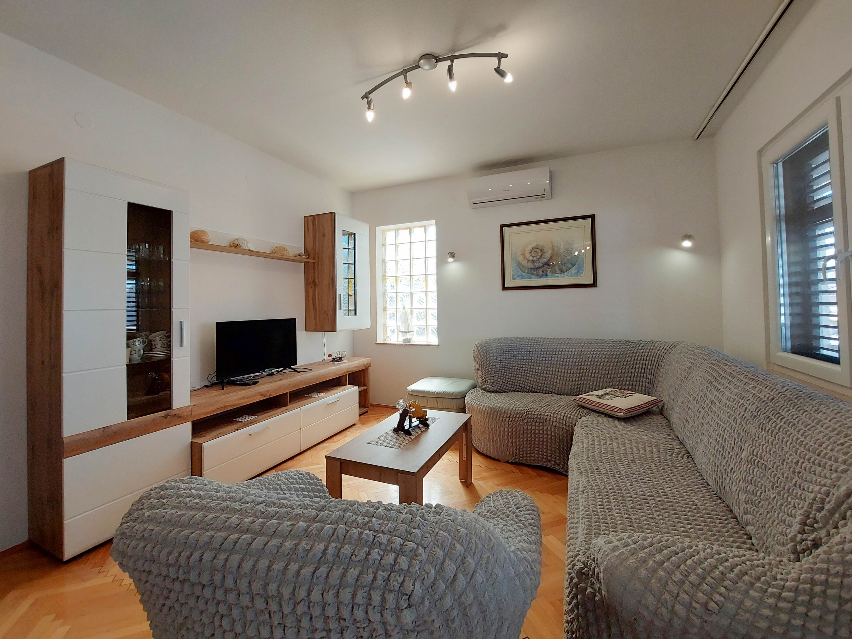 Apartment Neda 86161-A1
