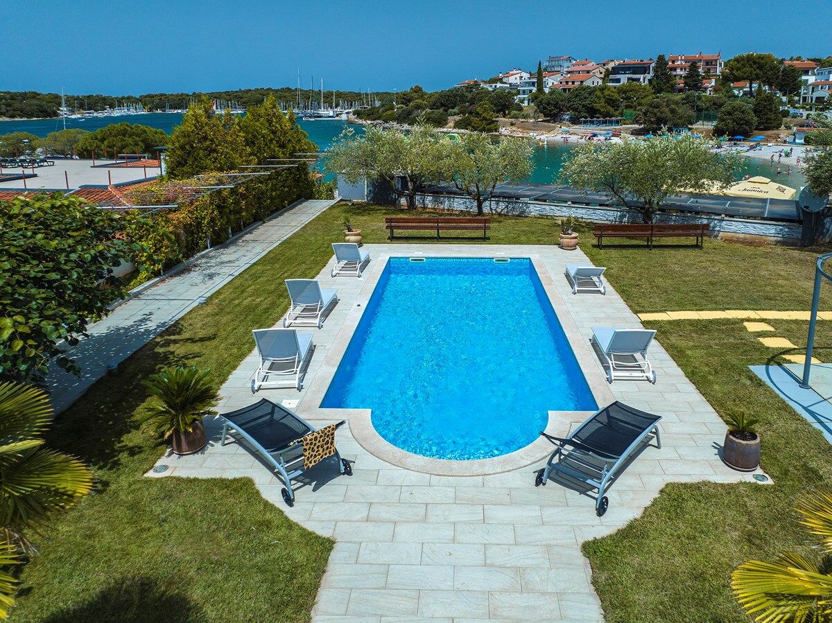 Villa Contessa Del Mar 74042-K1