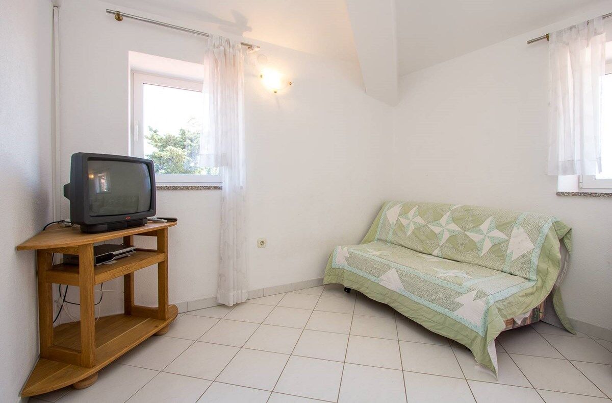 Apartment House Vjera 76011-A1