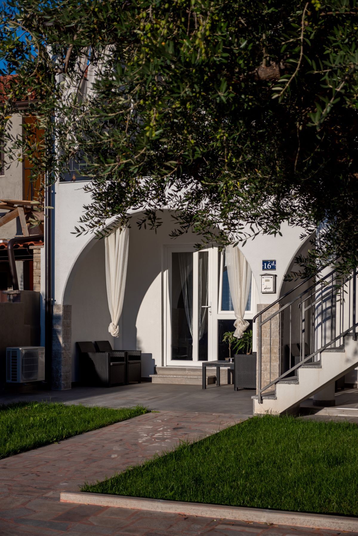 Apartments Sabrina 90328-A1