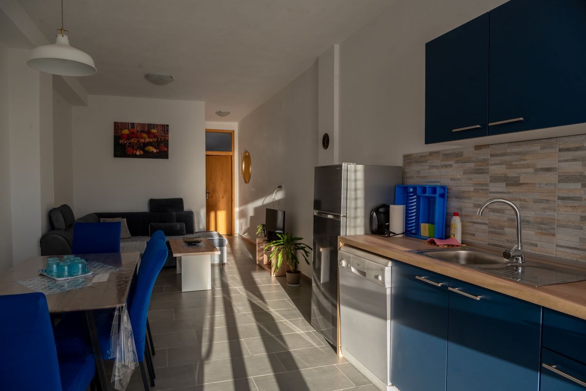 Apartments Sabrina 90328-A1