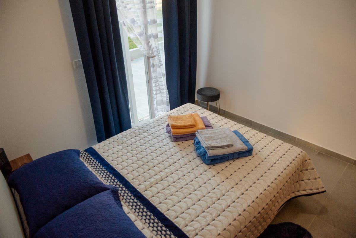 Apartments Sabrina 90328-A1
