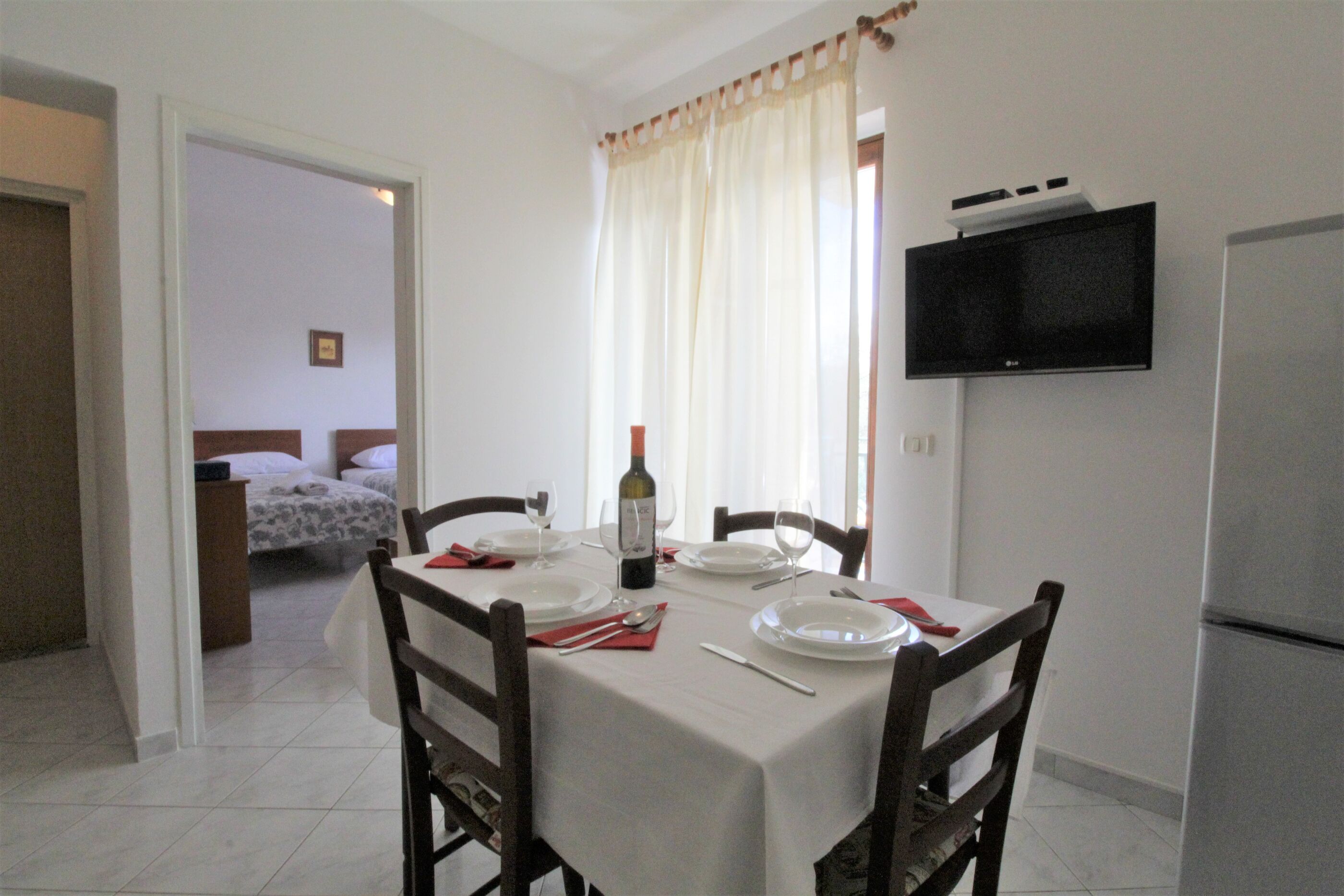 Apartments Albina Valiza 79179-A3