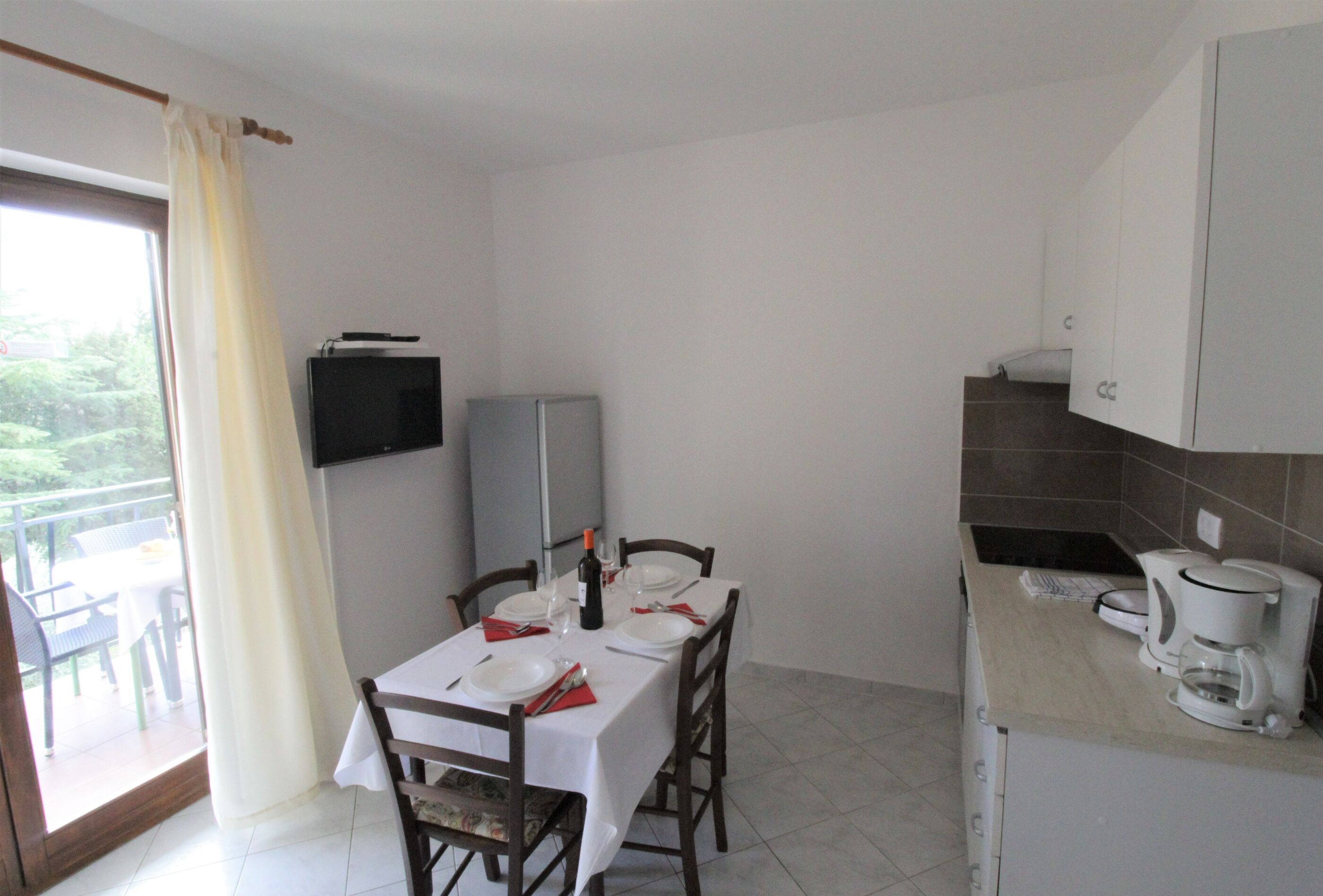 Apartments Albina Valiza 79179-A3