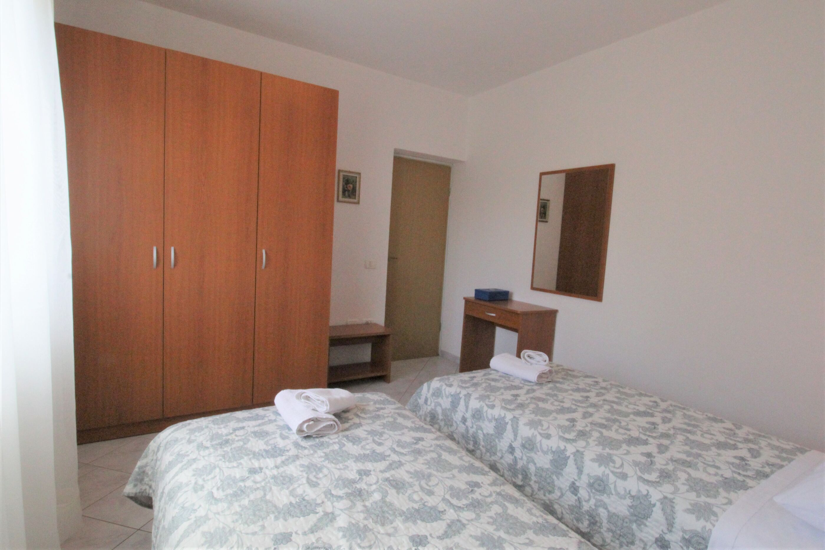 Apartments Albina Valiza 79179-A3
