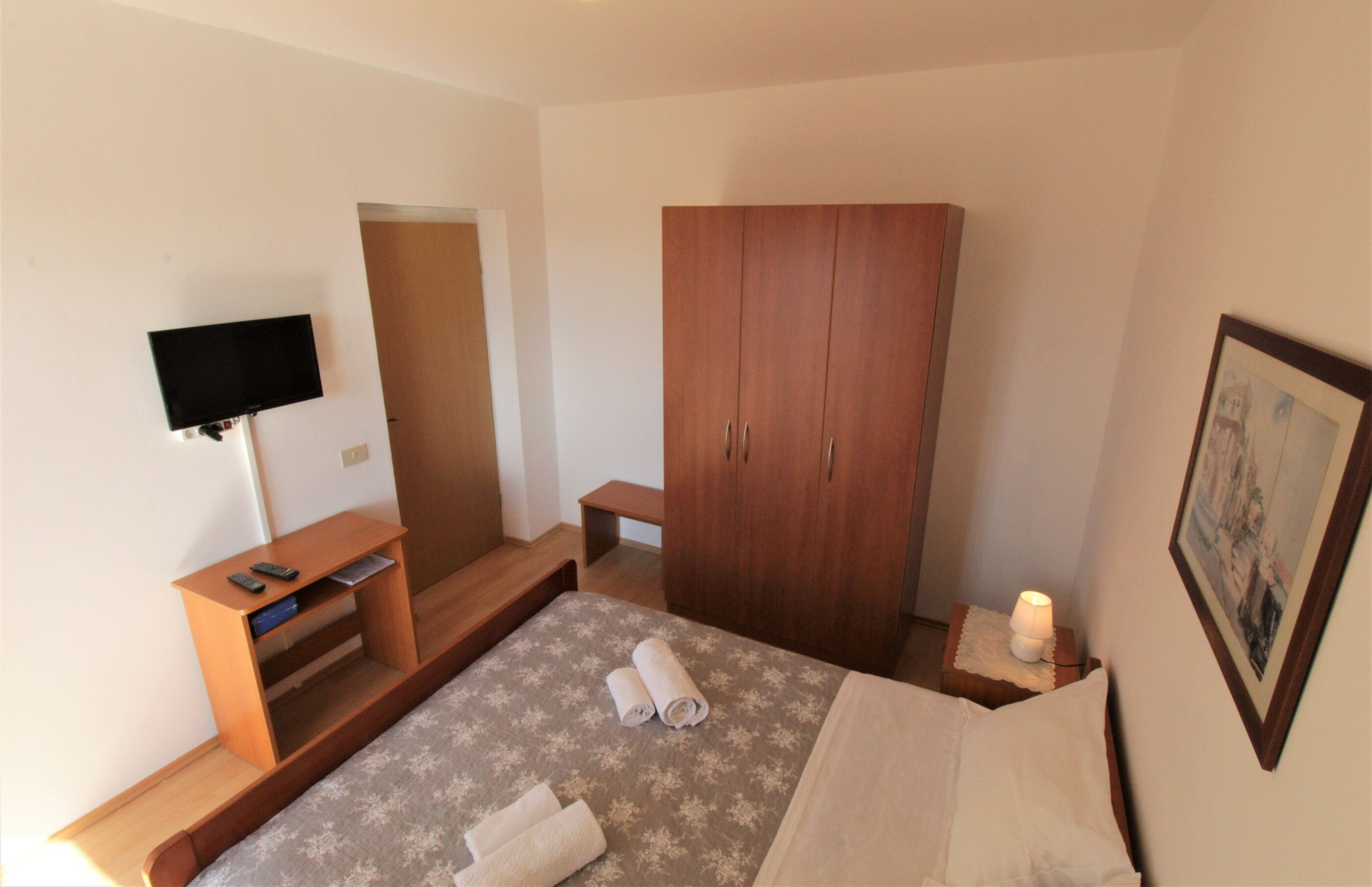 Apartments Albina Valiza 79179-A4