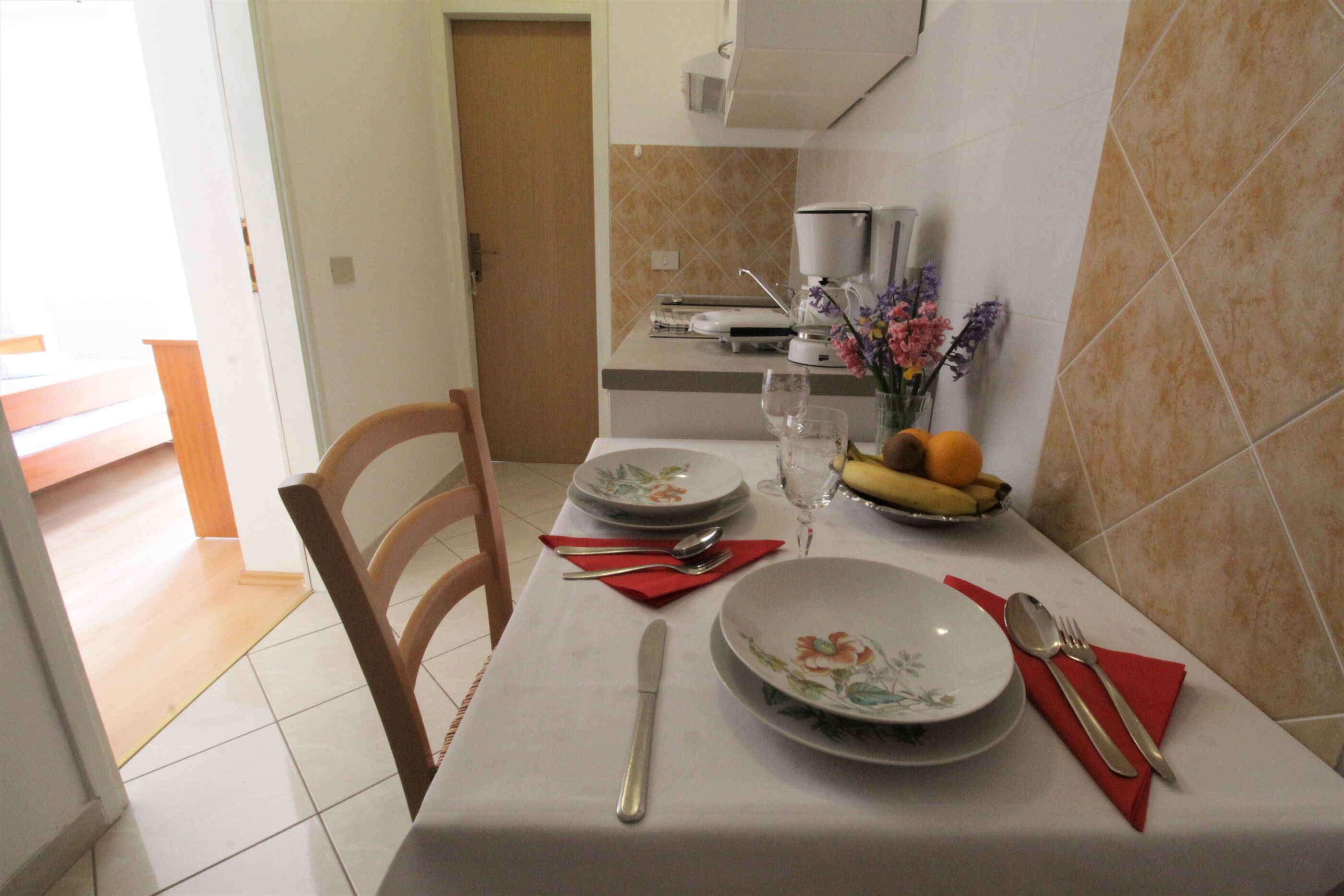 Apartments Albina Valiza 79179-A4