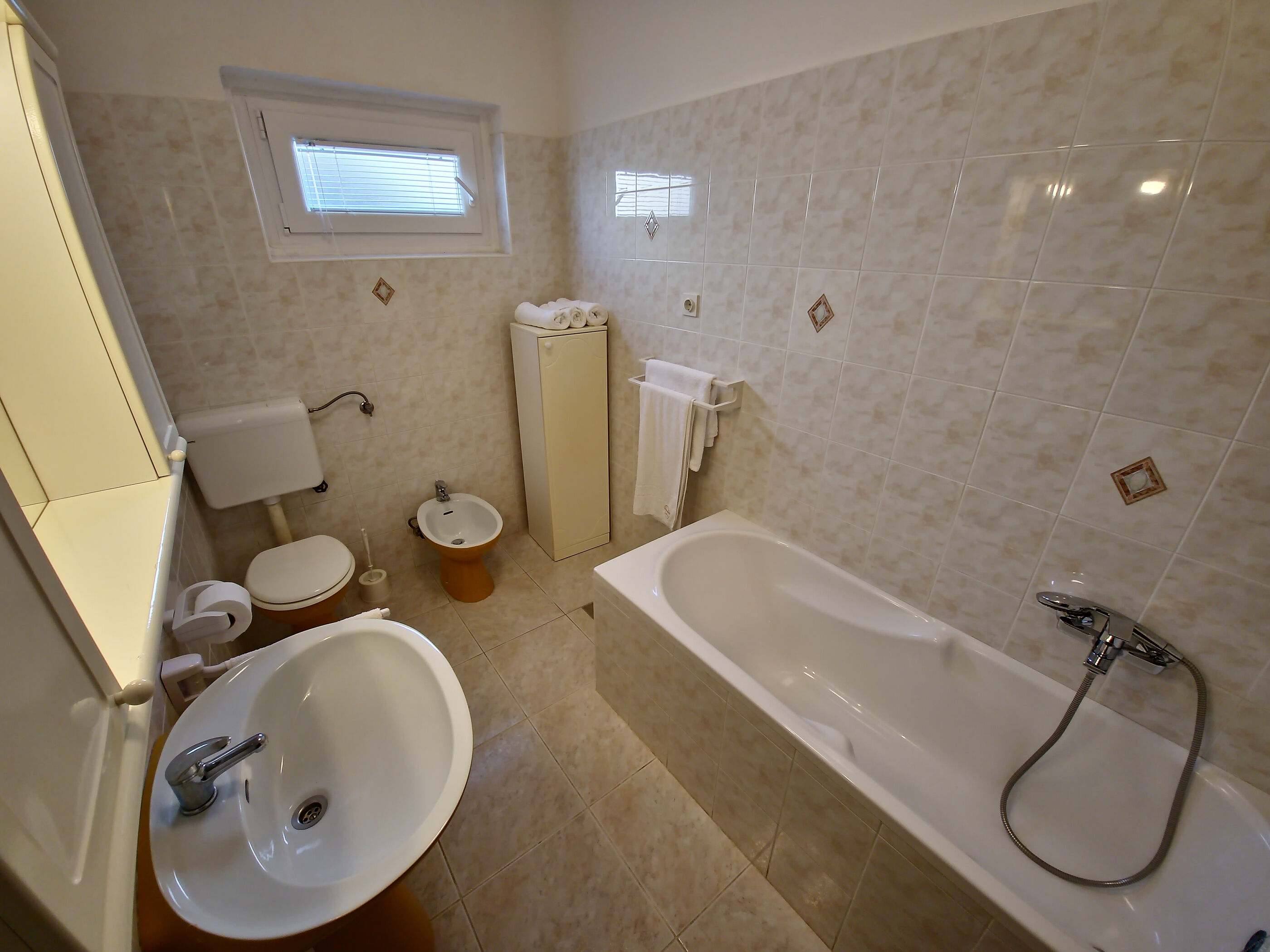 Apartments ČAČIJA 64091-A2