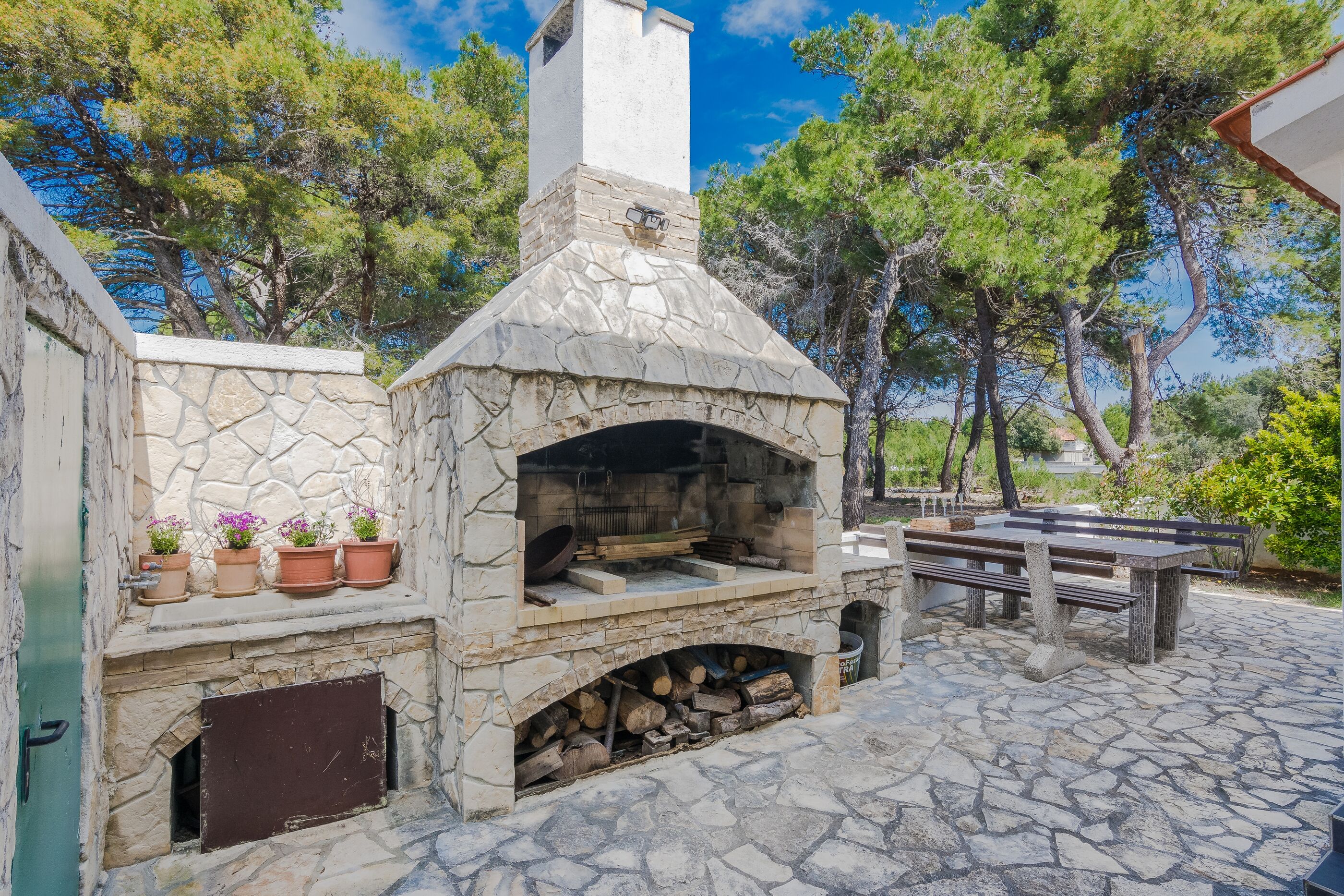 Apartments Jagunic 33482-A1