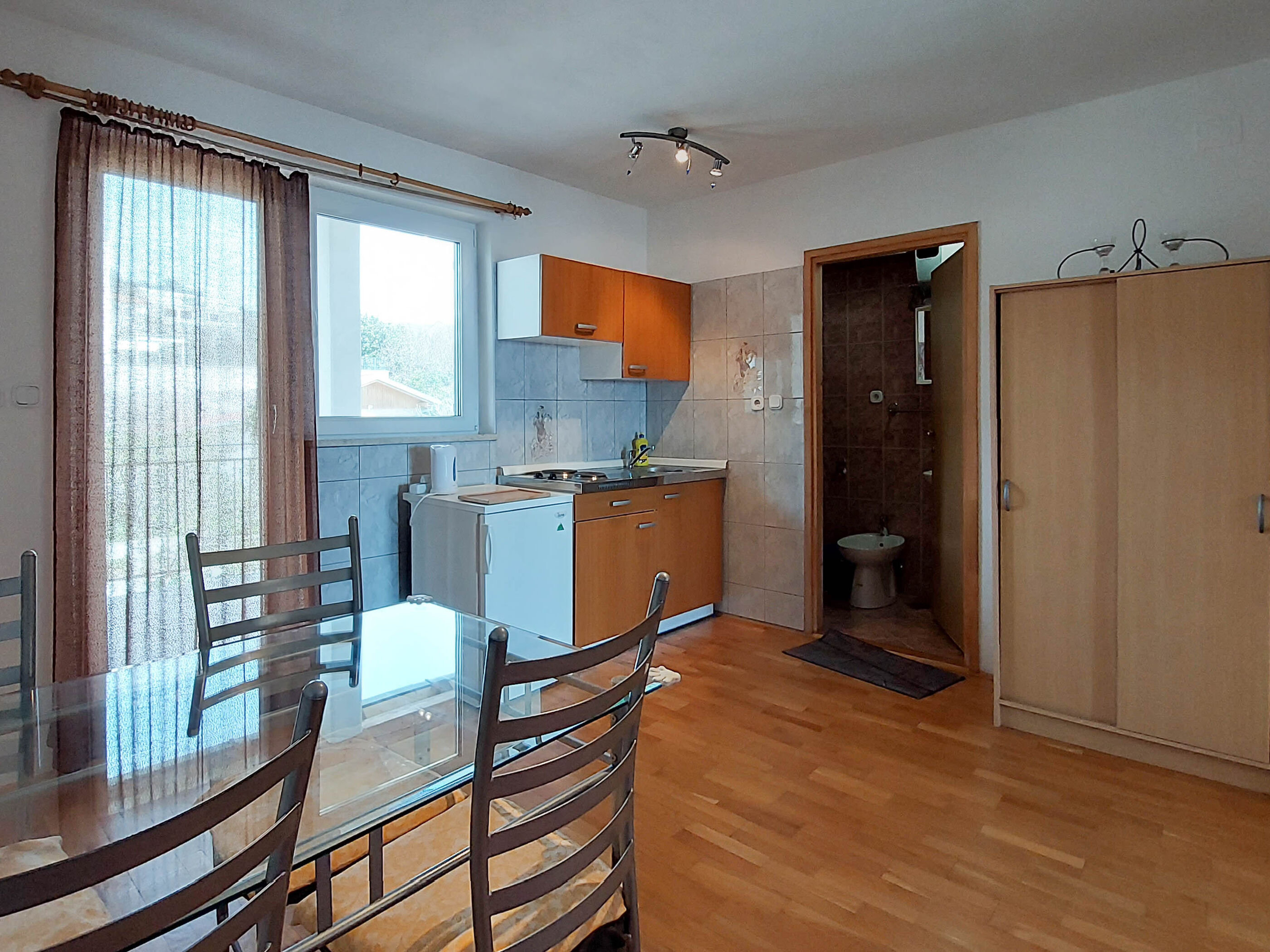 Apartments Dara 94114-A2