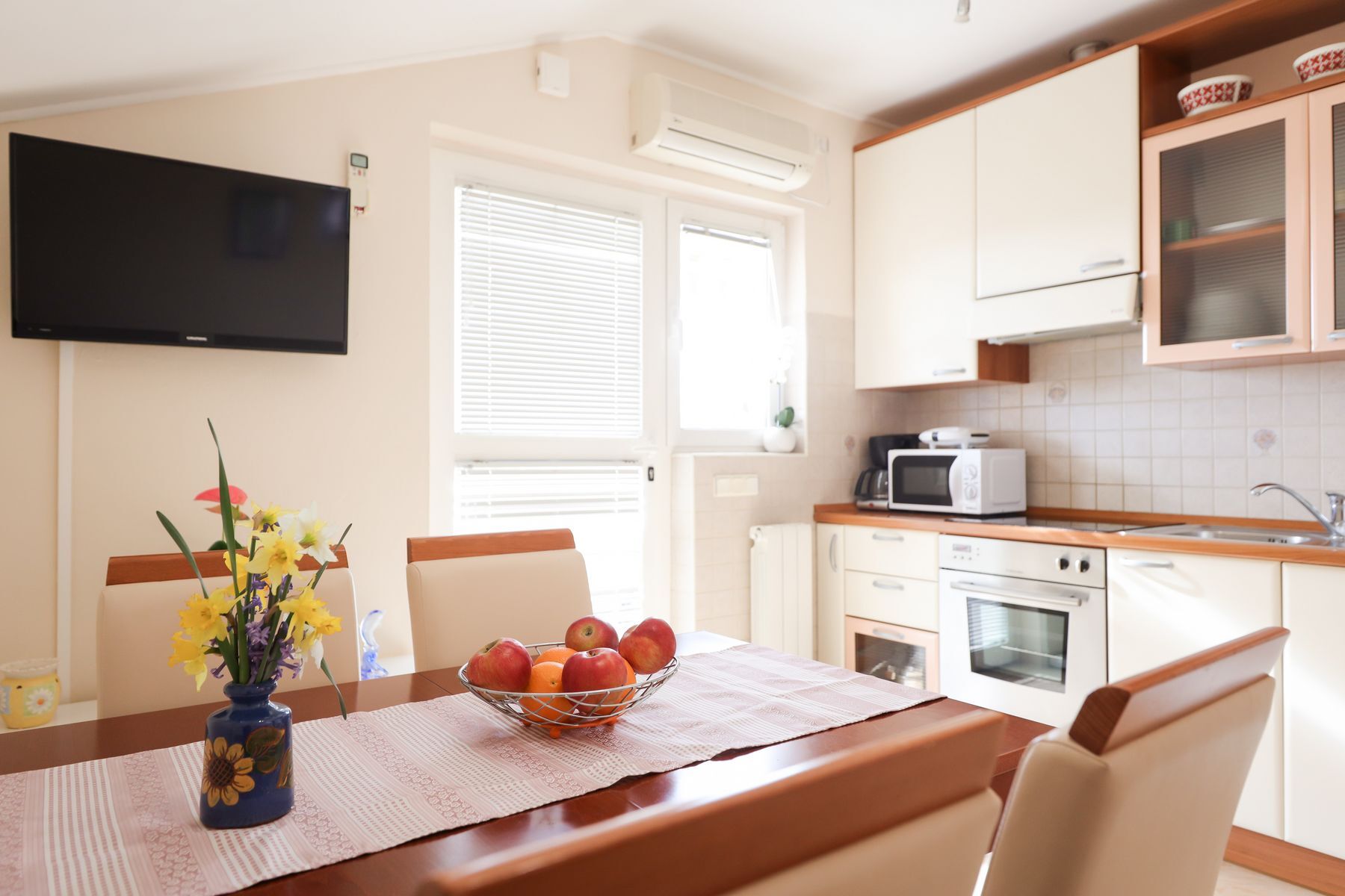 Apartments Mira 82551-A2