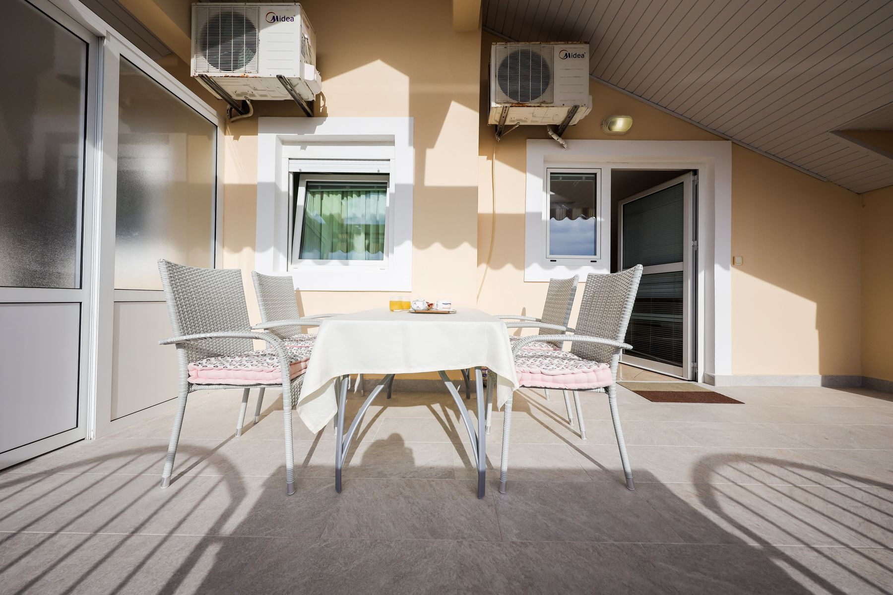Apartments Mira 82551-A2