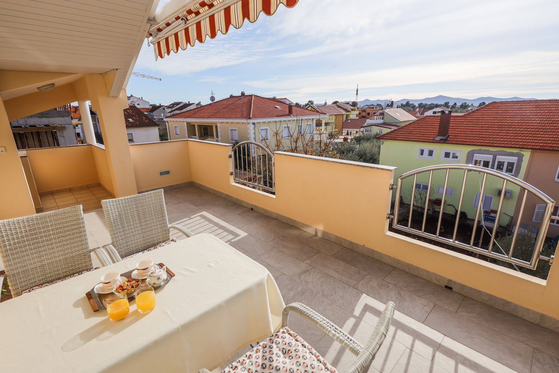 Apartments Mira 82551-A2