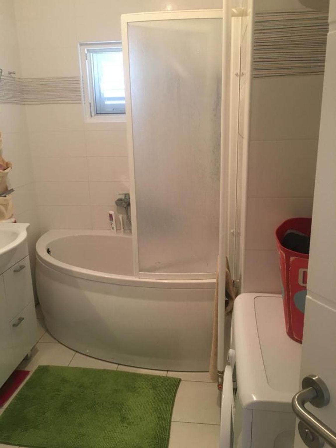 Apartment Modesty 94171-A1