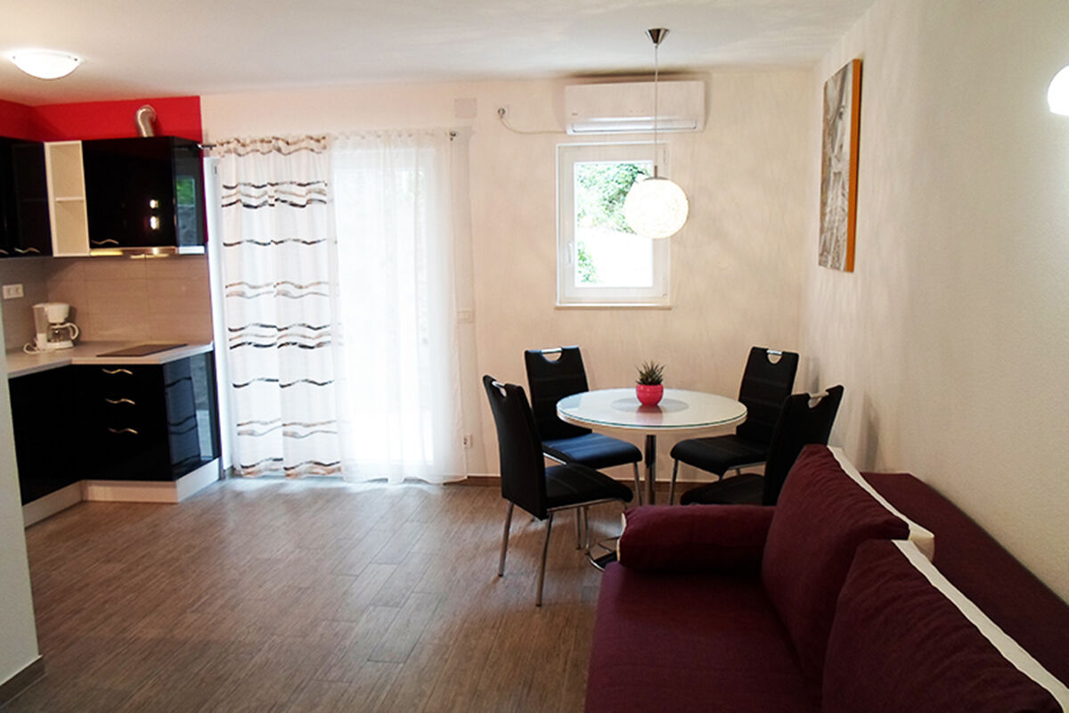 Apartments Anita 76991-A4