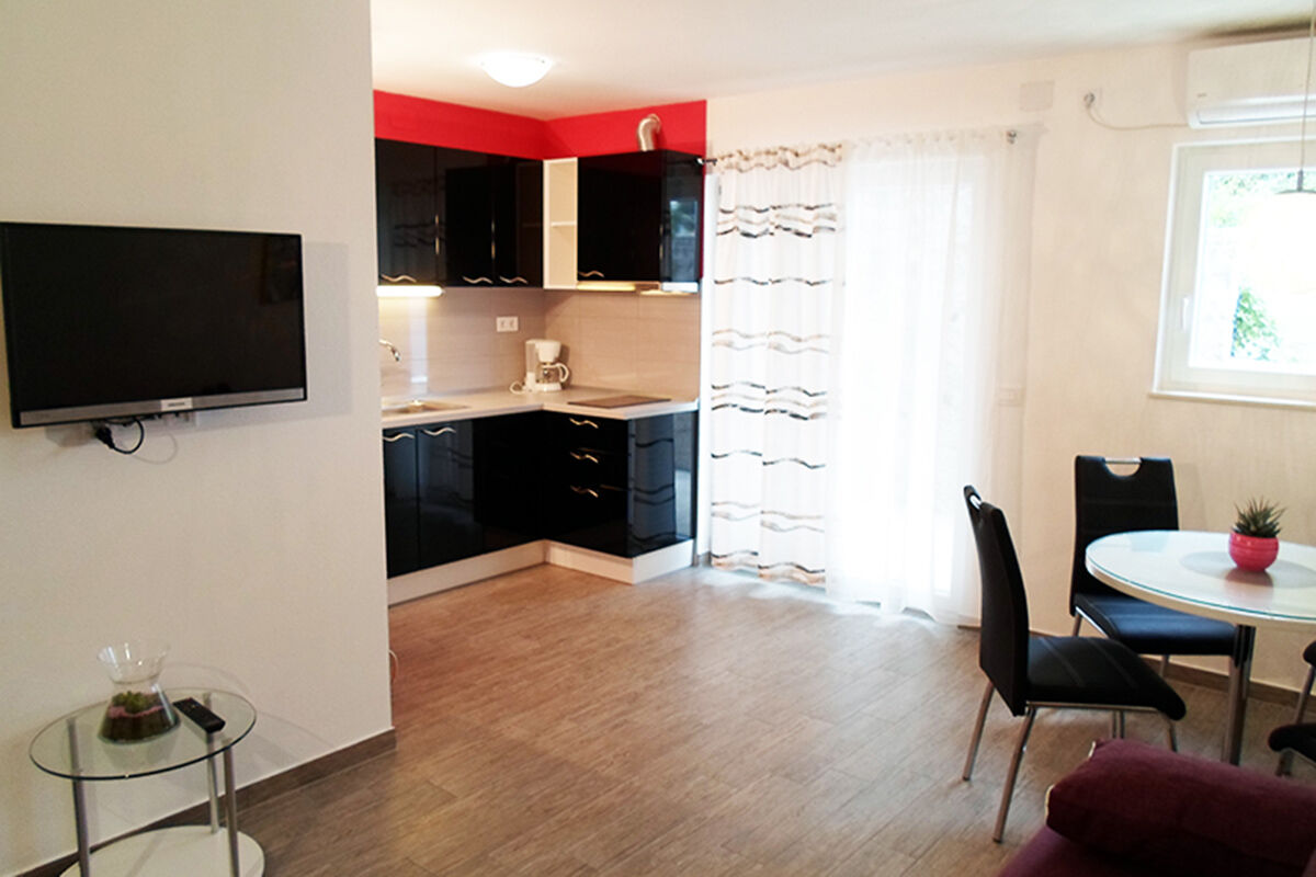 Apartments Anita 76991-A4