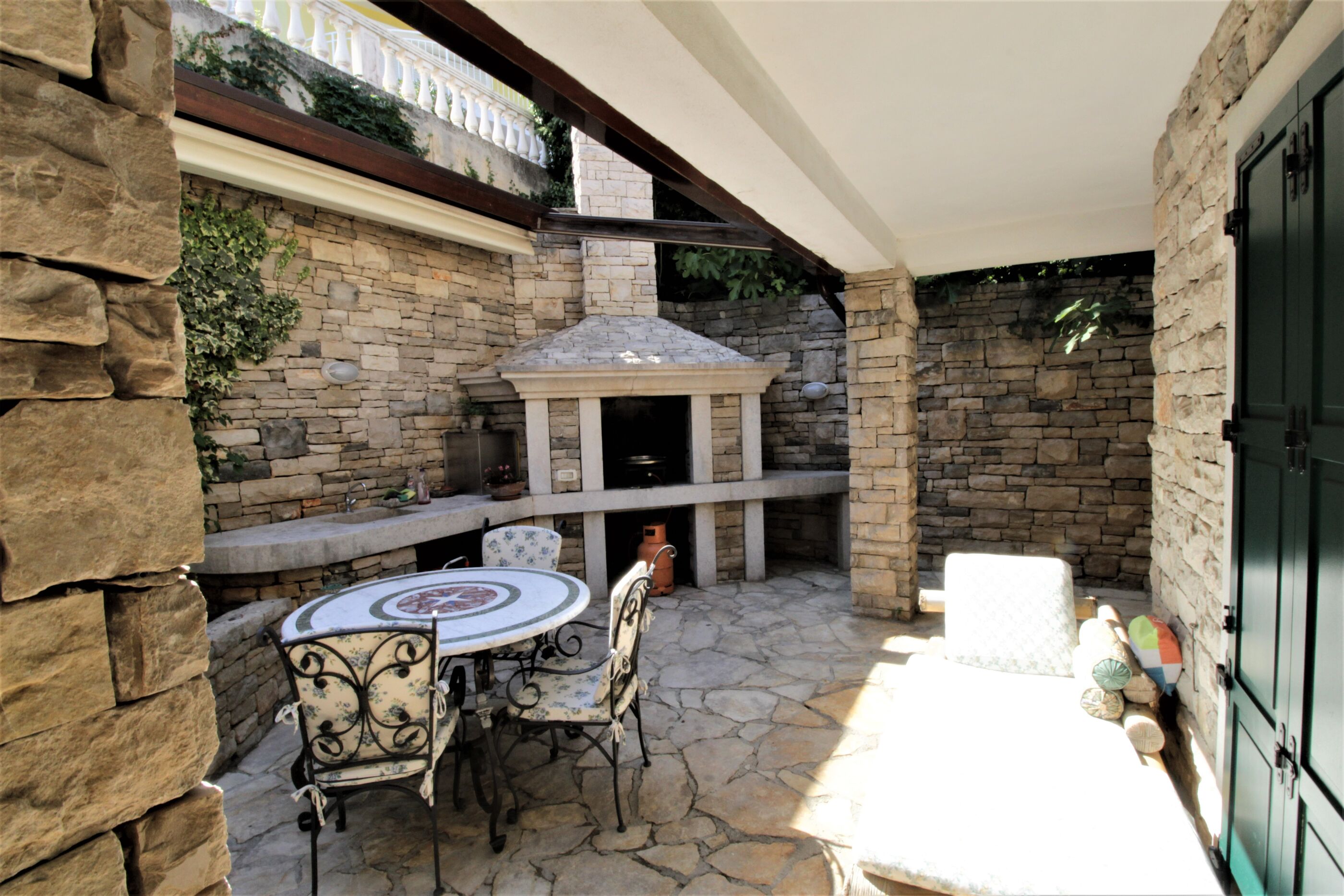 Apartments Villa Istriana 90329-A1