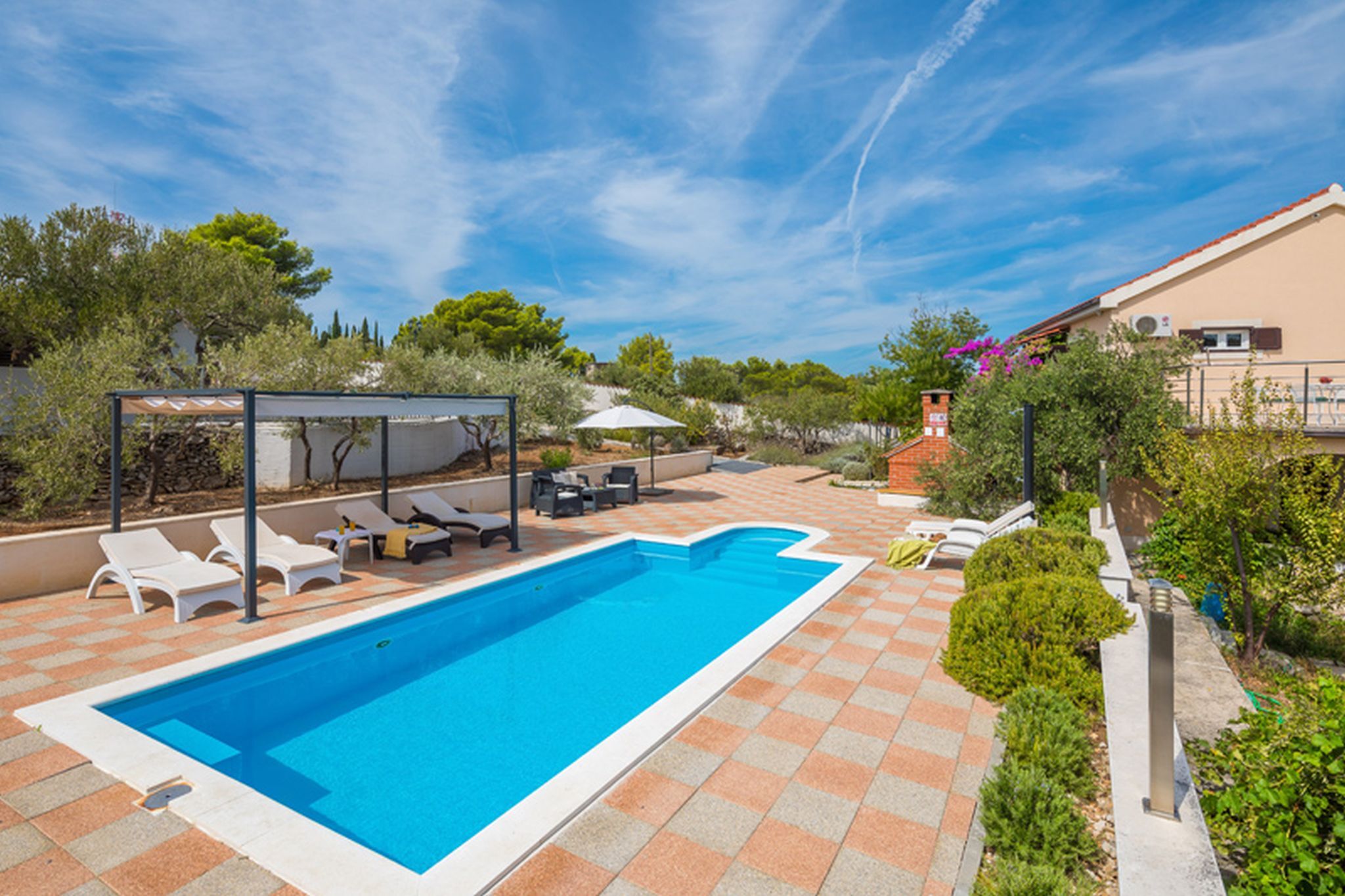 Villa Bravura V2041-K1