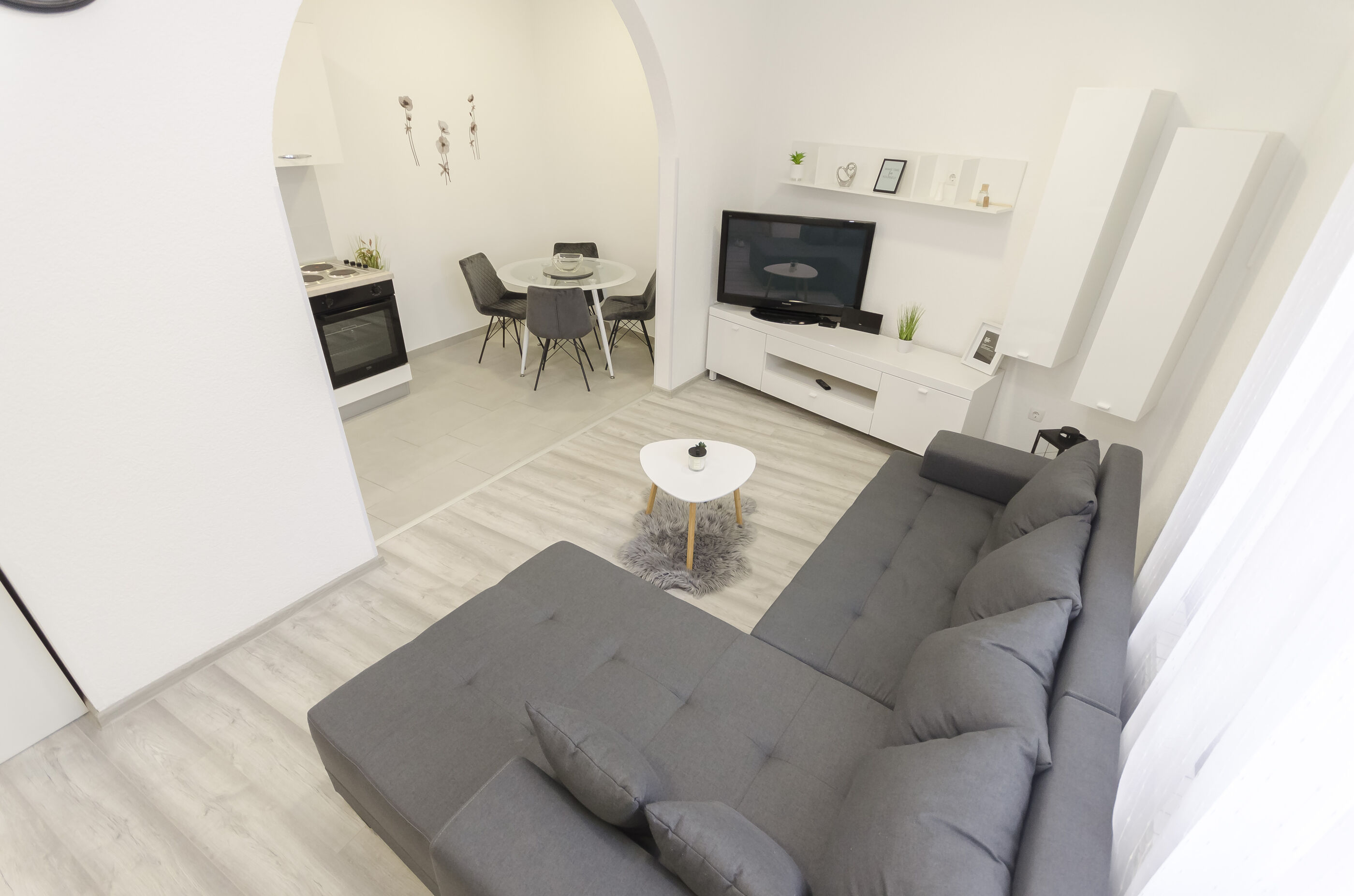 Apartment Maja with Jacuzzi 94371-A1