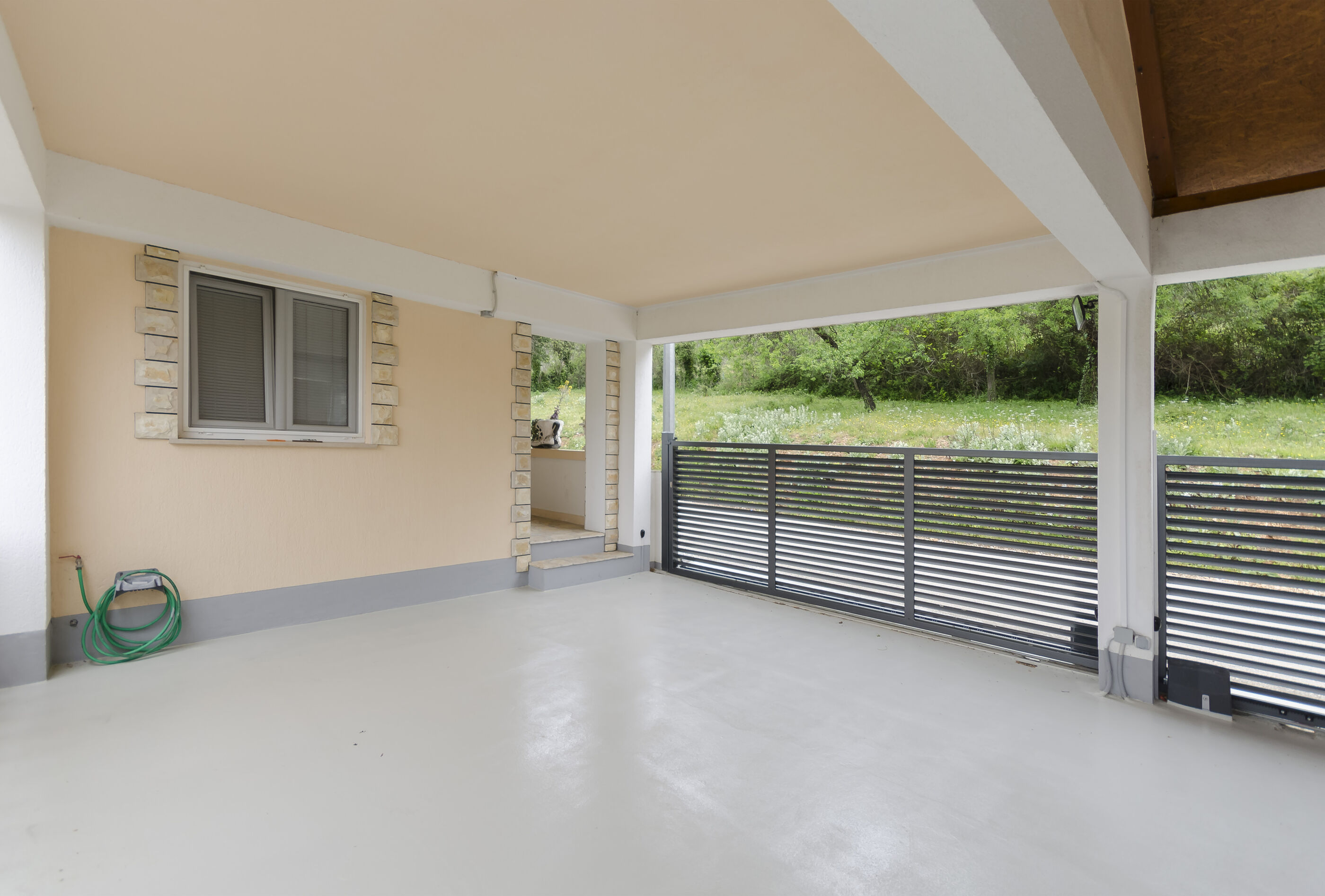 Apartment Maja with Jacuzzi 94371-A1