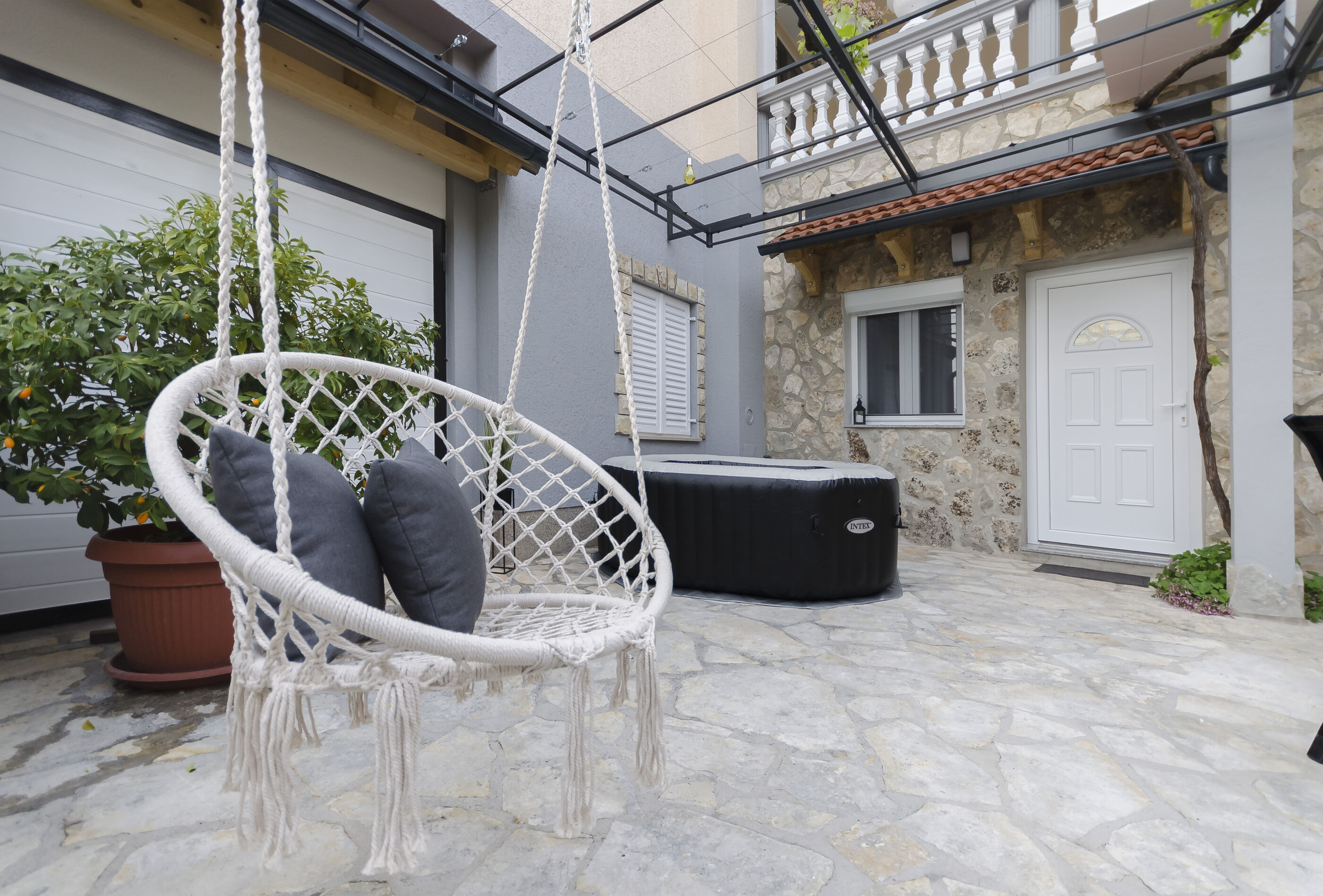 Apartment Maja with Jacuzzi 94371-A1