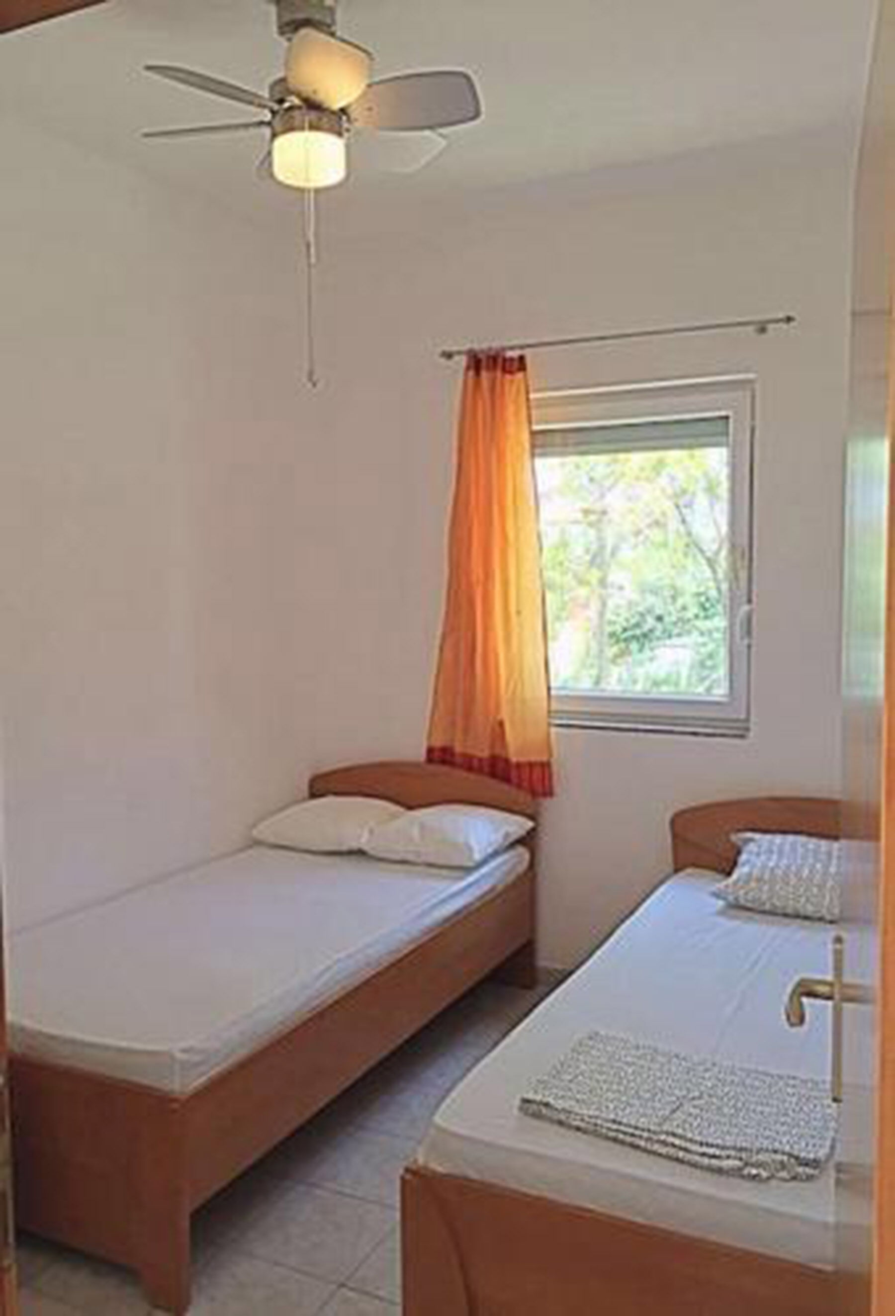 Apartments Ivica 93751-A2