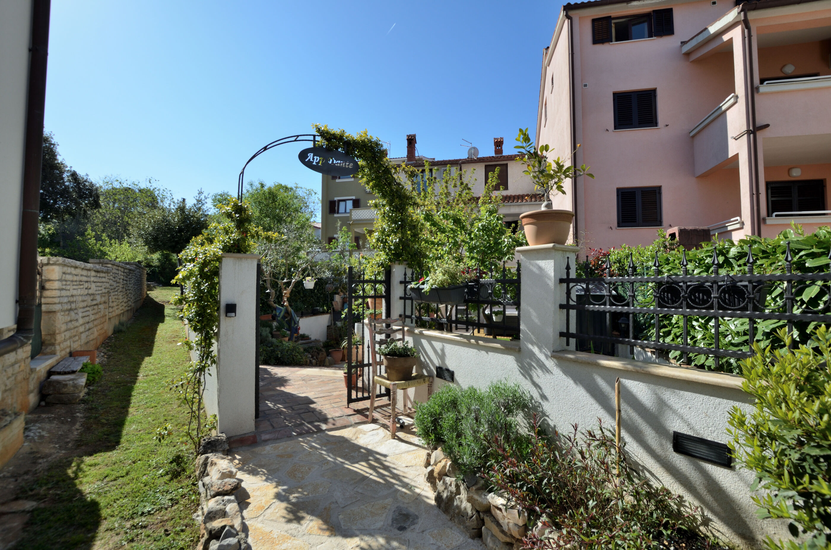 Apartment Dante 63811-A1