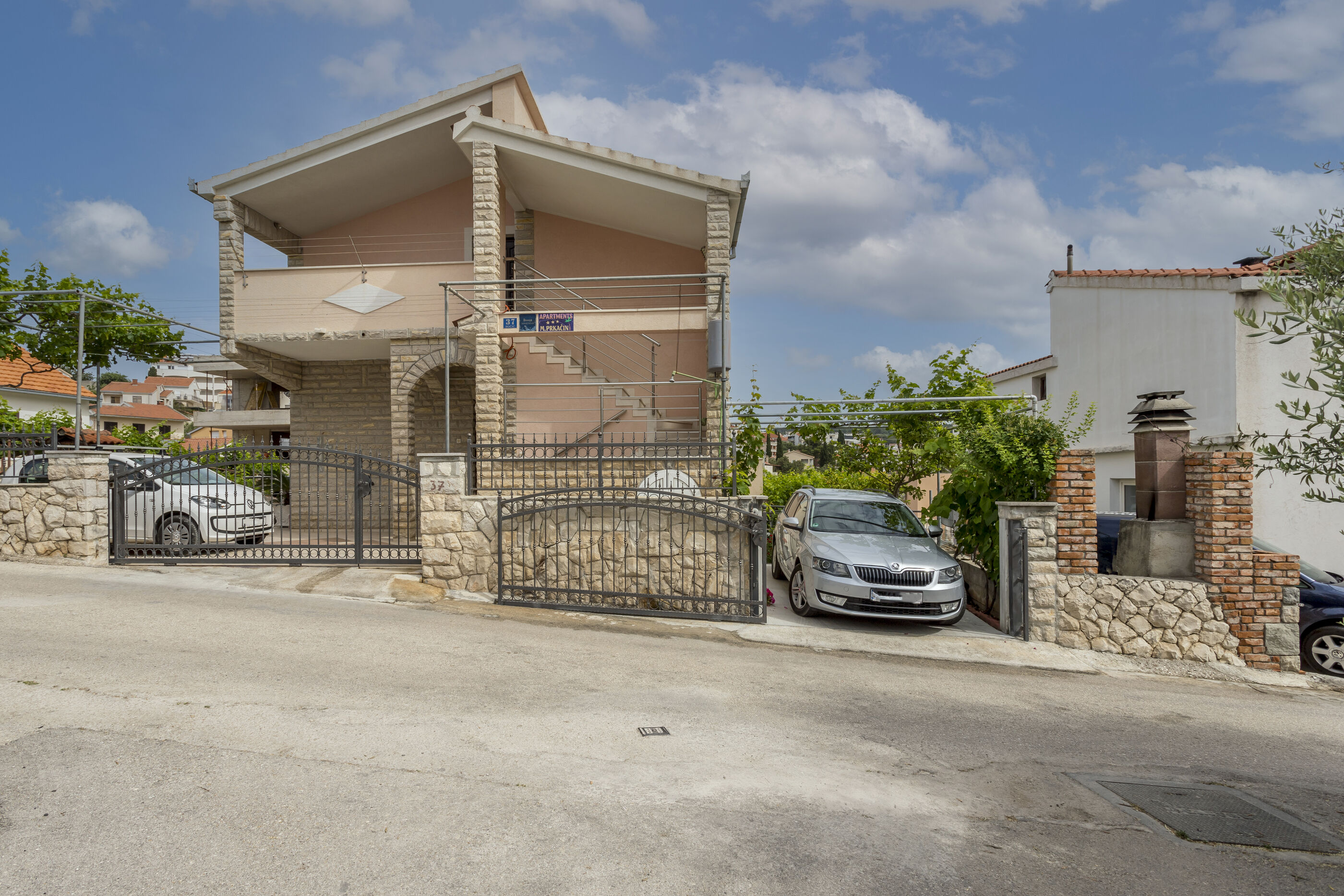 Apartments Prkačin 74161-A2