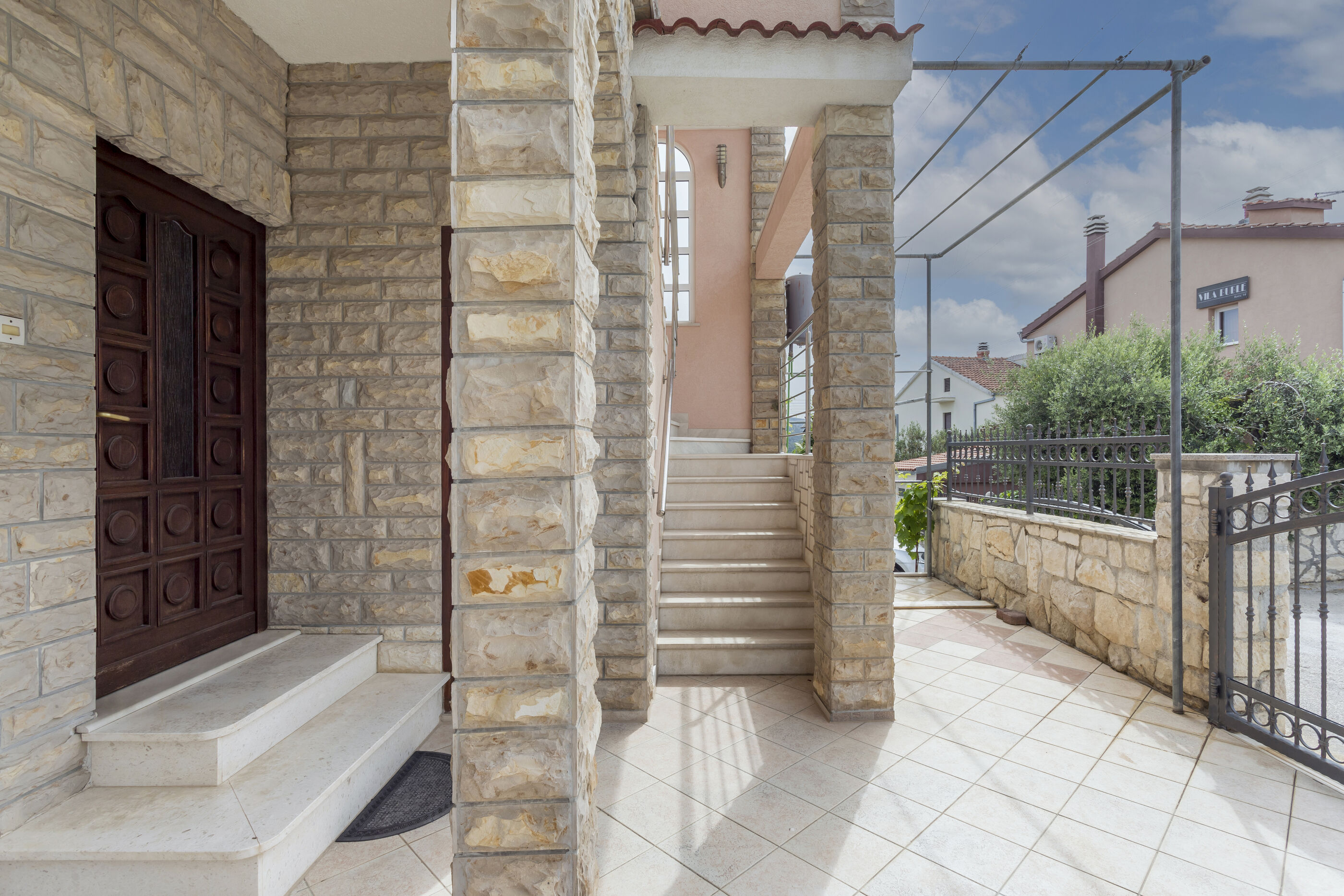 Apartments Prkačin 74161-A2